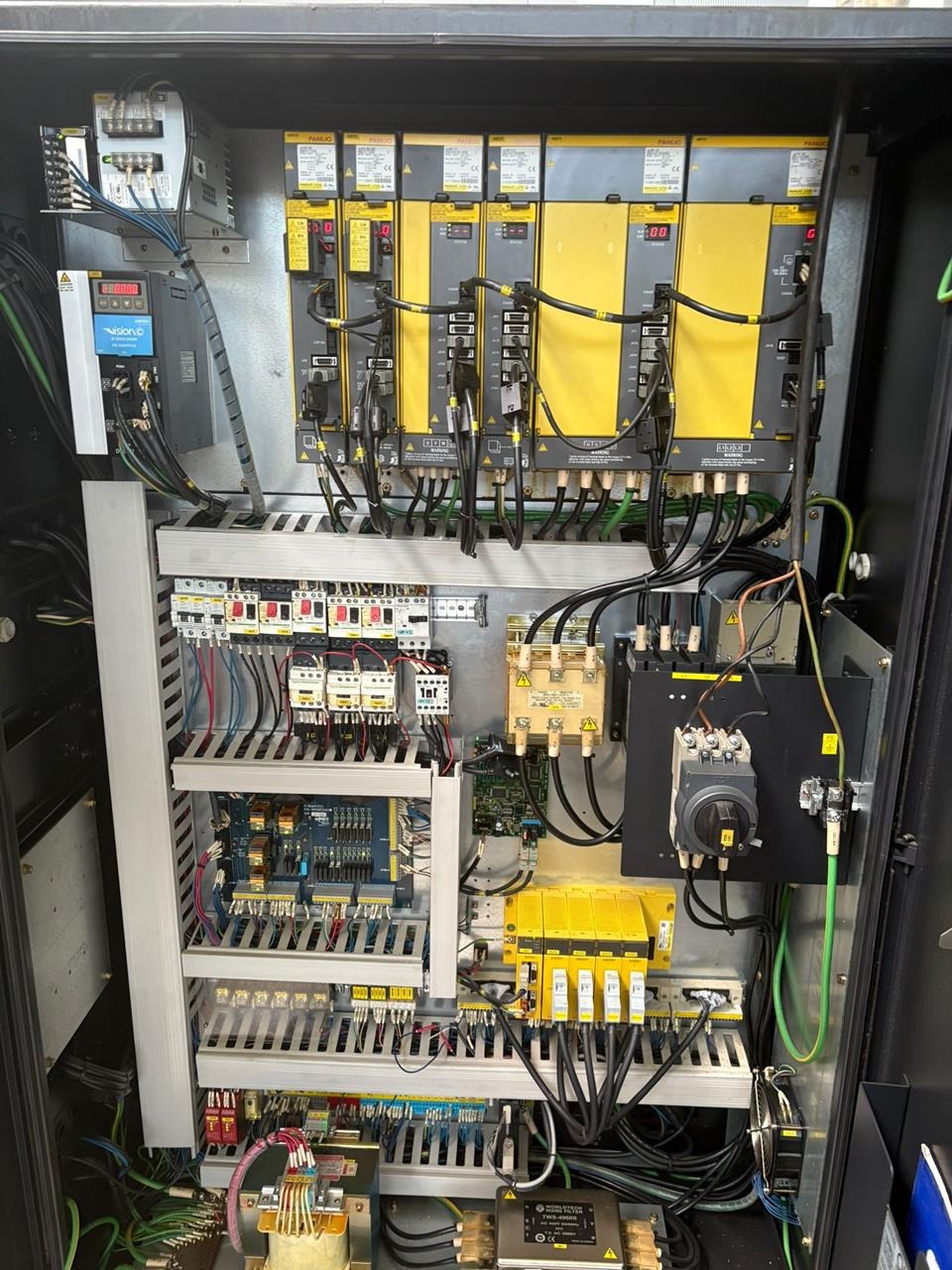 Used Doosan Puma 2100 MS I CNC Lathe I 2013