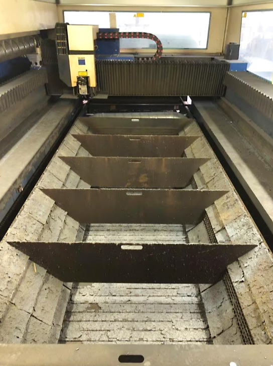 Used Trumpf TruLaser 5030 Classic - Laser Cutting - 2008