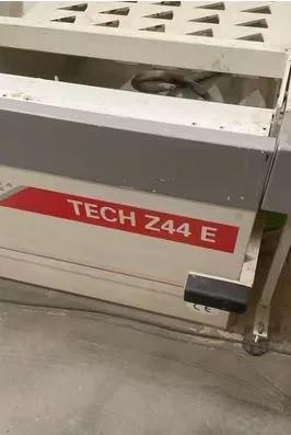 Usado Centro de mecanizado CNC SCM TECH Z44 E I