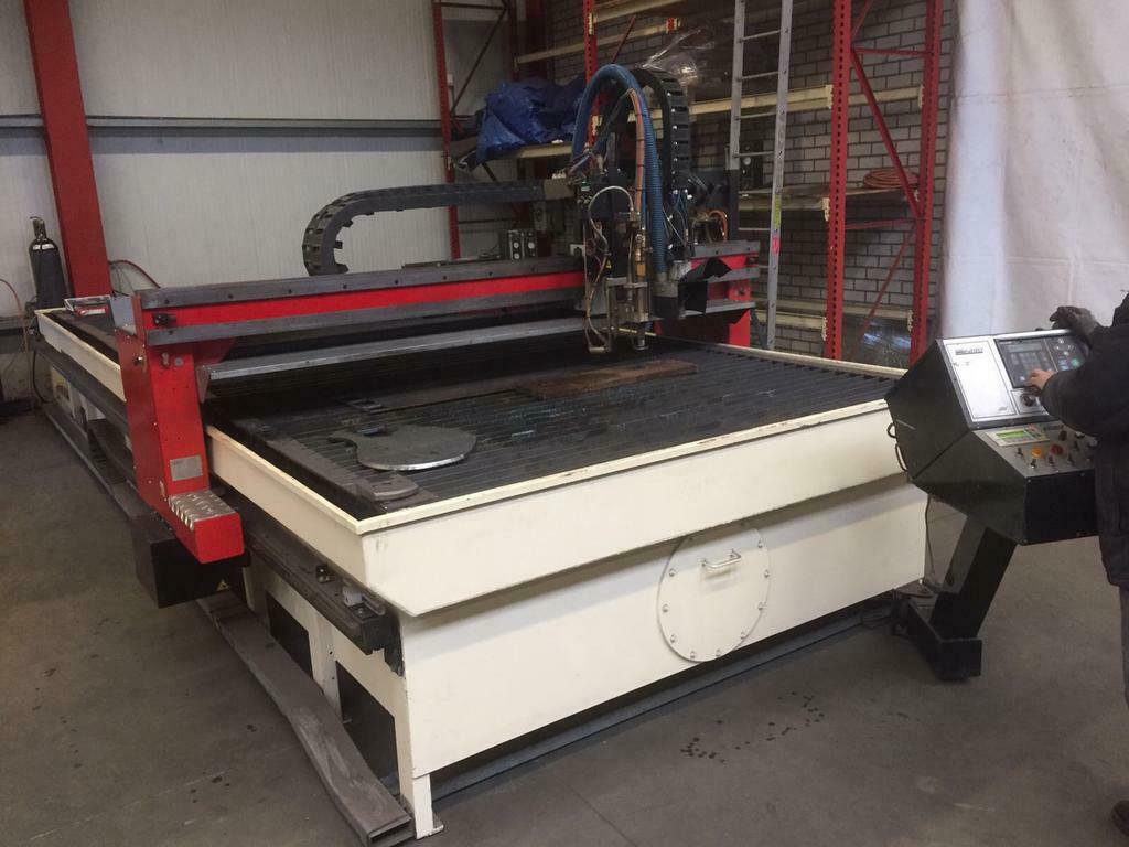 Usado STAKO Novum / Hypertherm