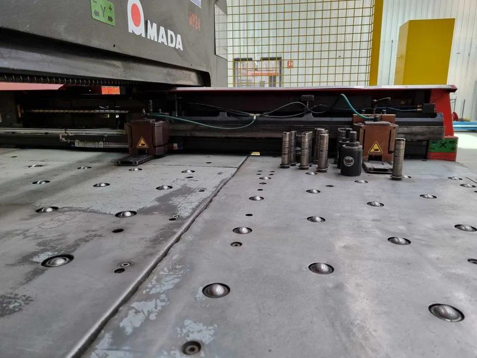 Gebruikt Amada Vipros 255 I Ponsmachine
