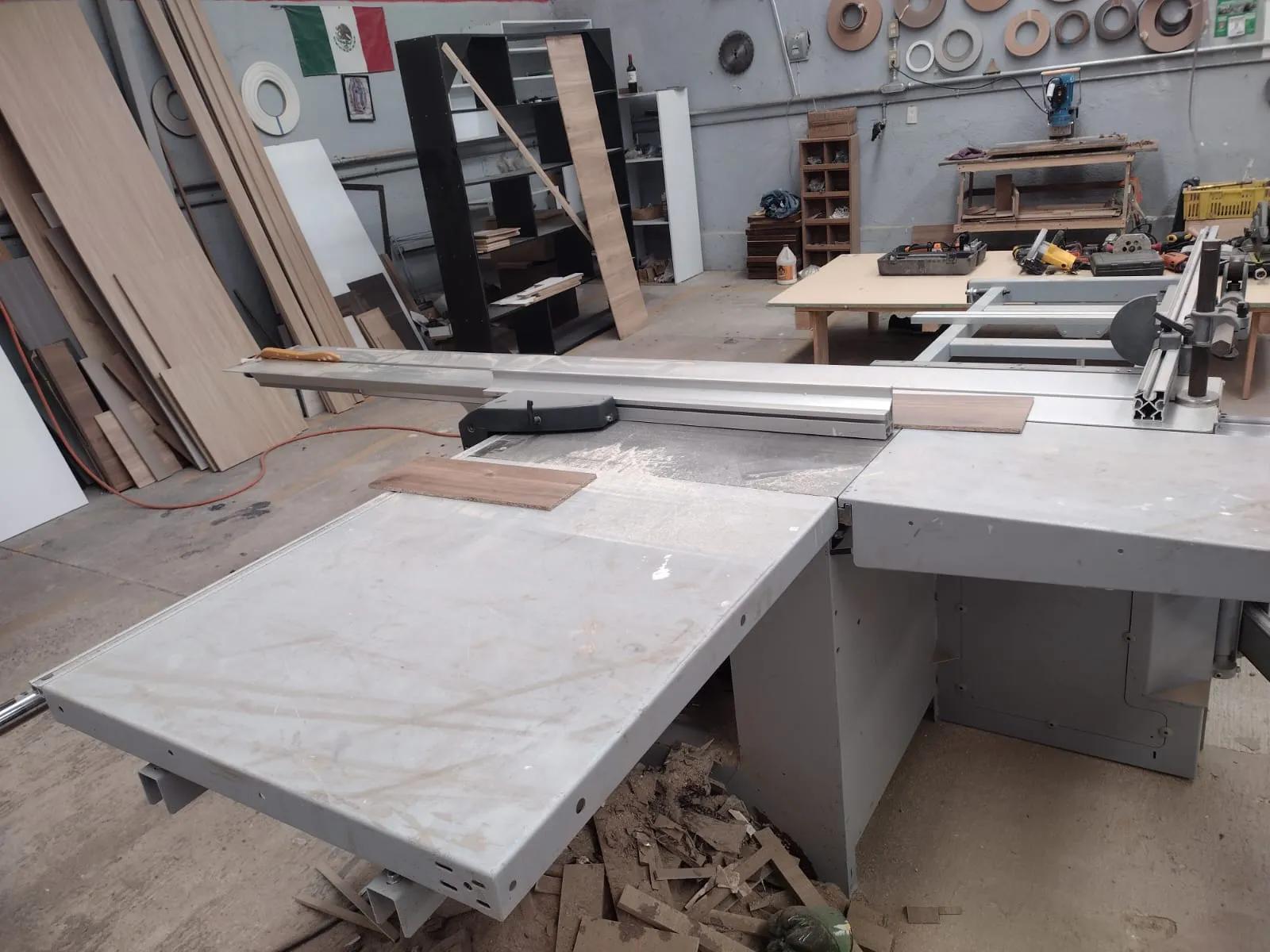 Usado Sierra de Mesa Deslizante Felder K 540 S I