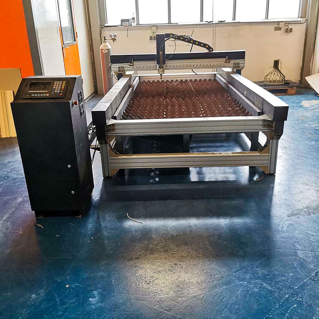 Used CNC Plasma machine - AM Machinery - Metalworking