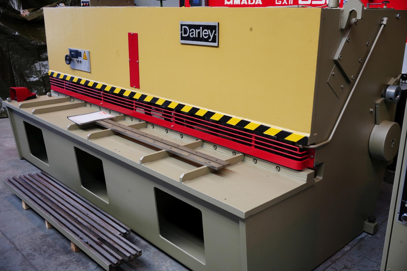 Used Darley GS 3006 I Hydraulic Shear I 1976