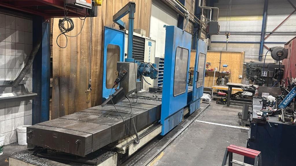 Used Nicolas Correa A30/30 I Vertical Machining Center I 1997