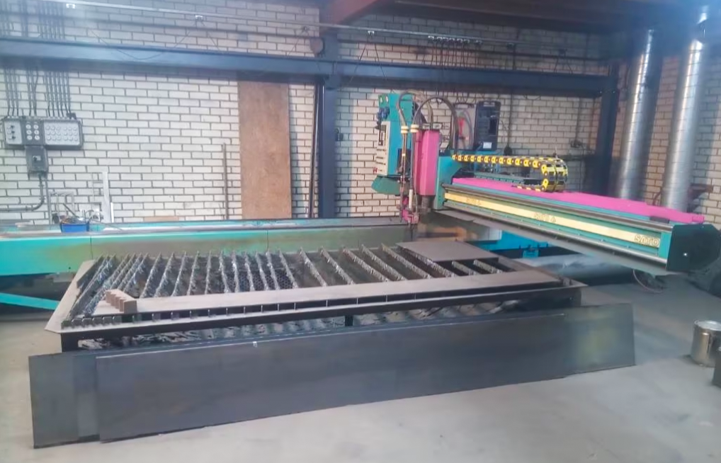 Used Sato Satronik C 2500 - Plasma Cutting - 2000