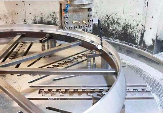 Gebruikt Hankook VLC 30/70 - Verticale Draaibank - 2004