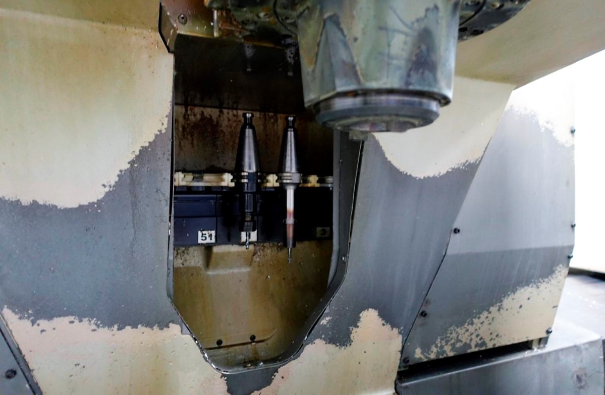 Used Unisign UV4000 - Vertical Machining Center - 2007