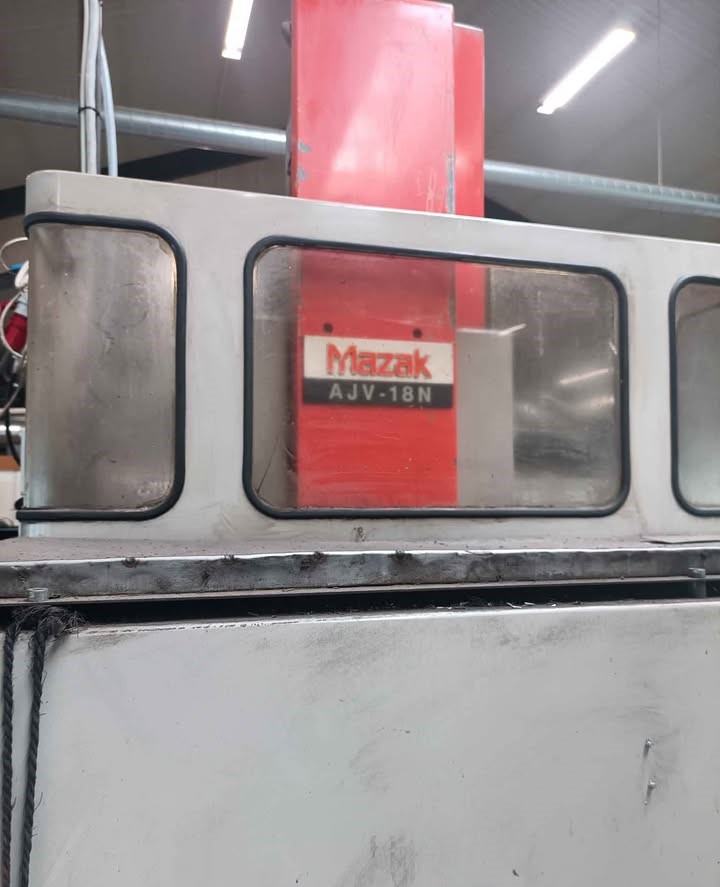 Used Mazak AJV 18/40 I Vertical Machining Center I 1991