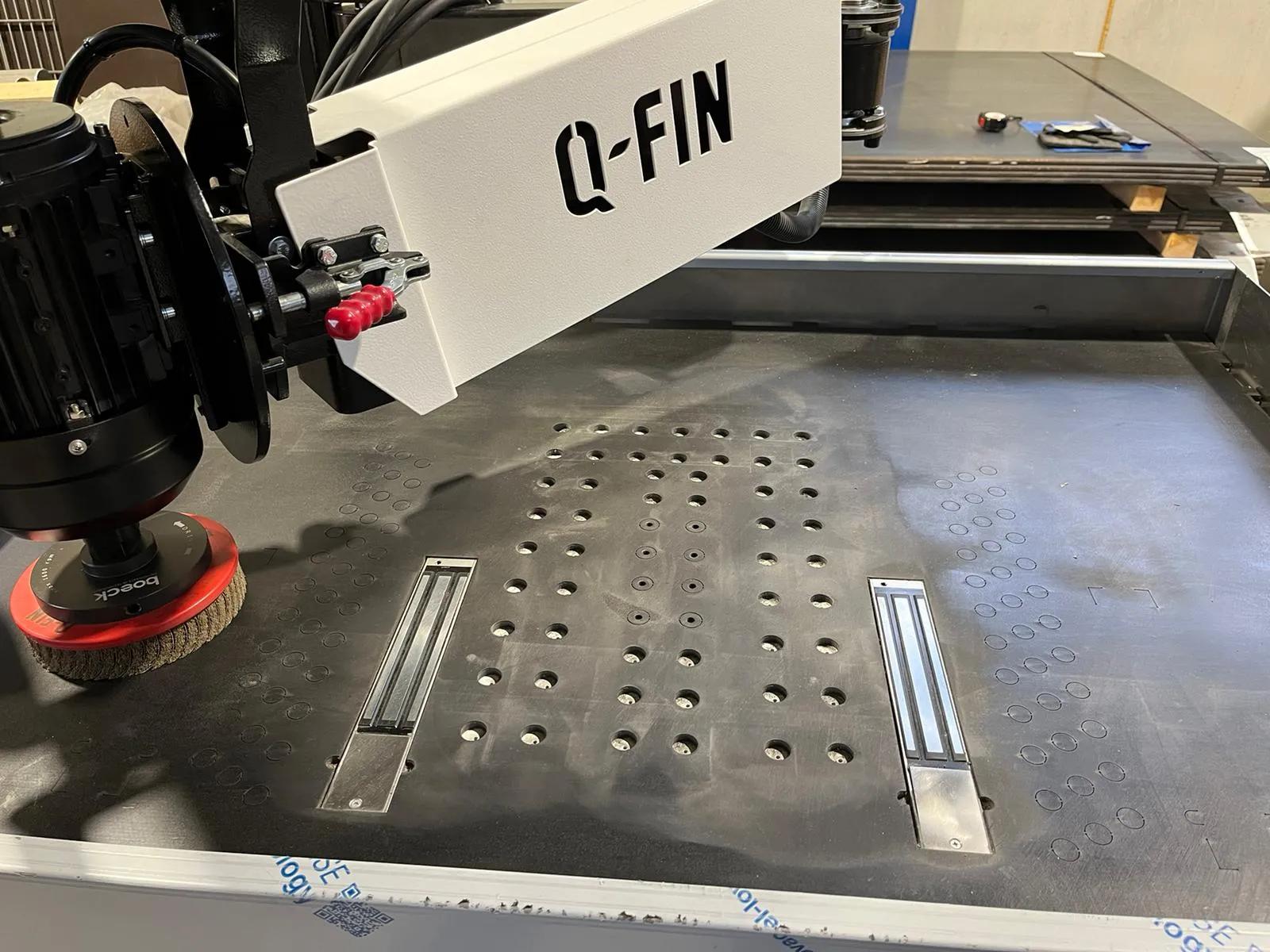 Gebruikt Q-FIN TopGrinder I Slijpmachine