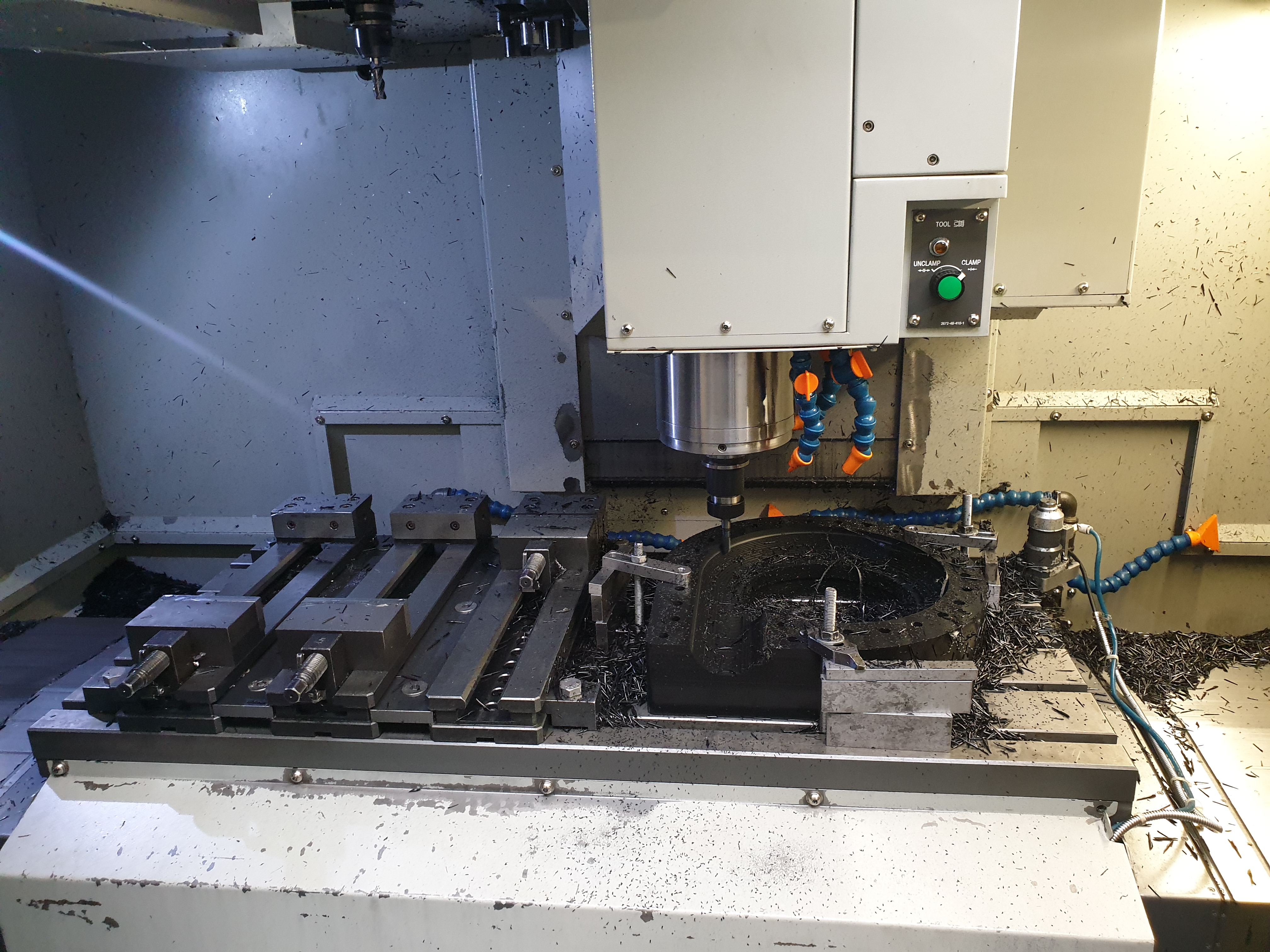 Gebruikt HYUNDAI KIA VX500