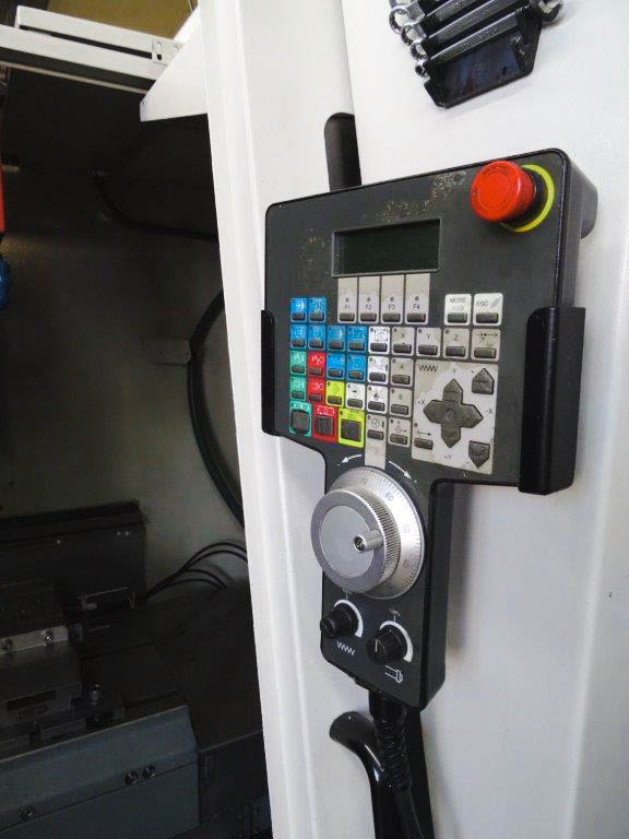 Used Cincinnati Milacron Sabre 750 - Vertical Machining Center - 1998