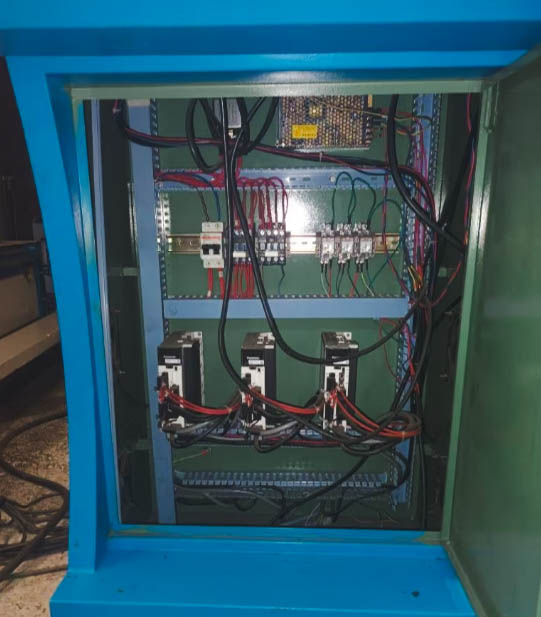 Gebruikt Baileigh PT-44VH-A - Plasma Snijden - 2013