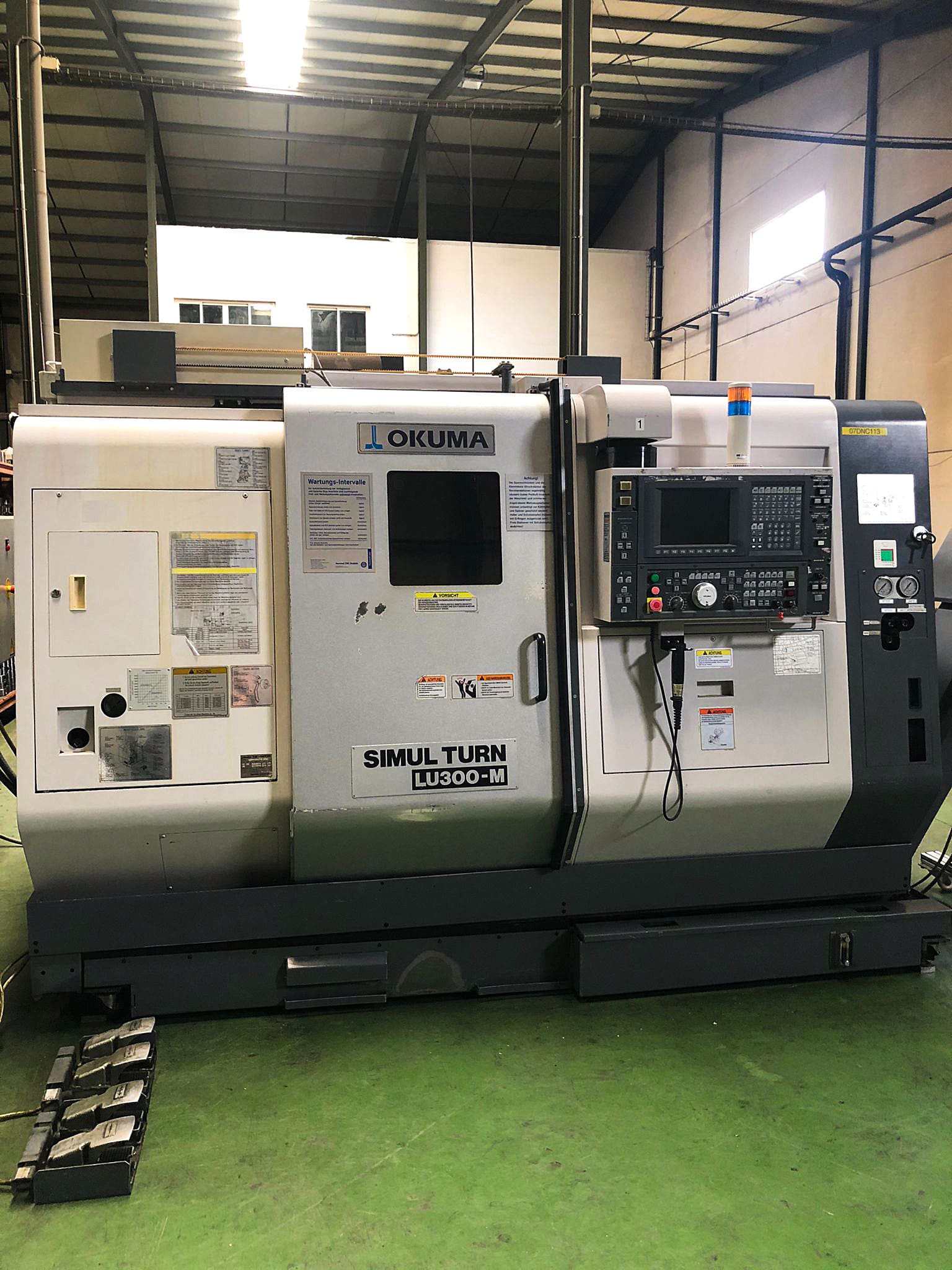 Gebruikt Okuma LU 300 M - CNC Draaibank - 2005