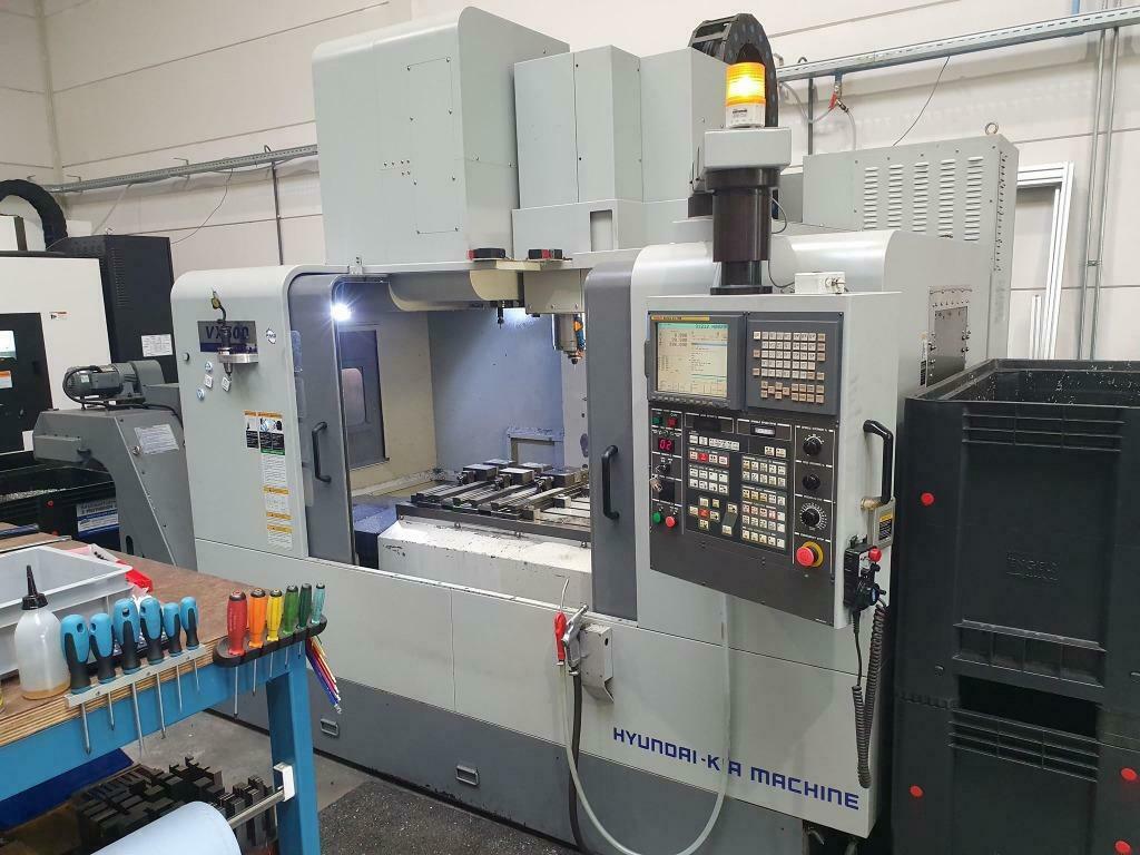 Gebruikt HYUNDAI KIA VX500