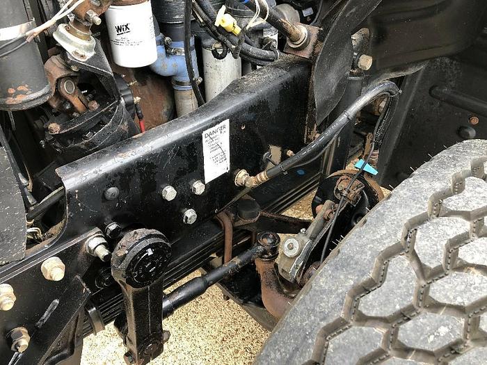 Used 2004 Mack CV713