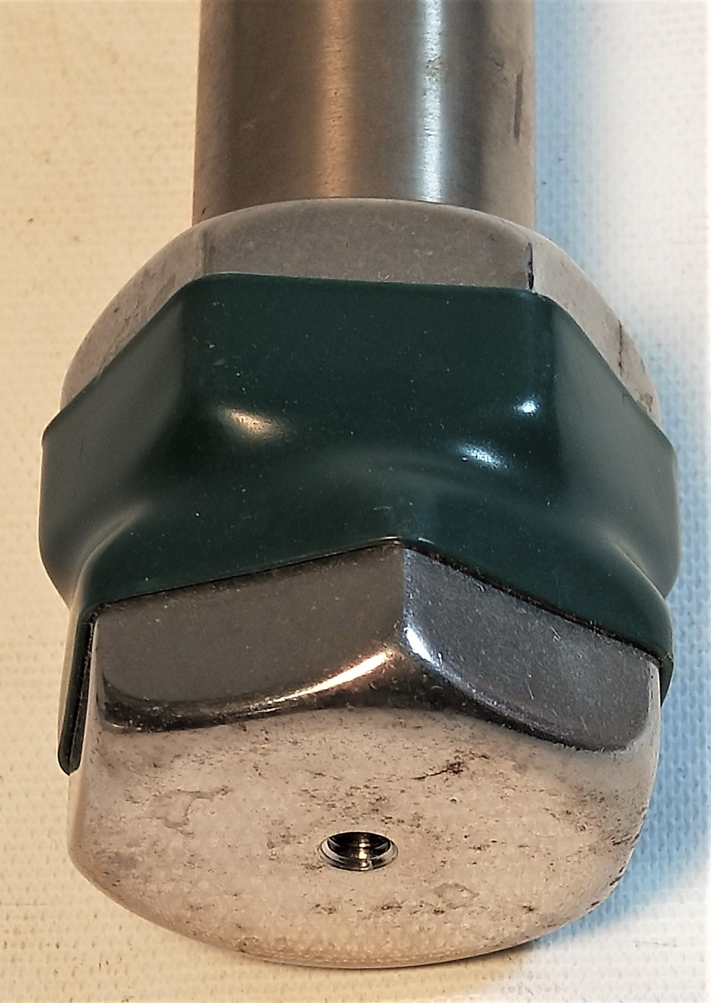 Used Vydac 218TP1022 C18 Preparative HPLC Column - 25 cm × 22 mm x 10µm