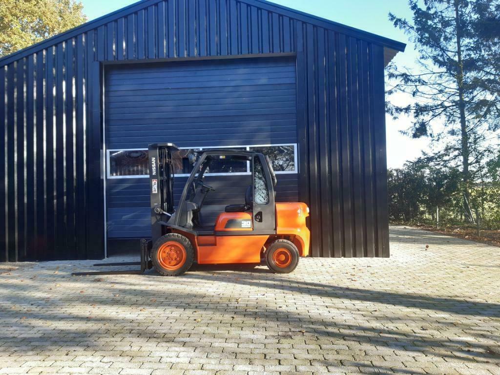 Usado 2002 NISSAN FGD02A25D