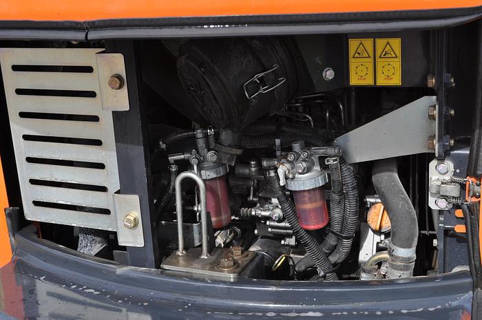 Used 2016 HITACHI ZAXIS 26U