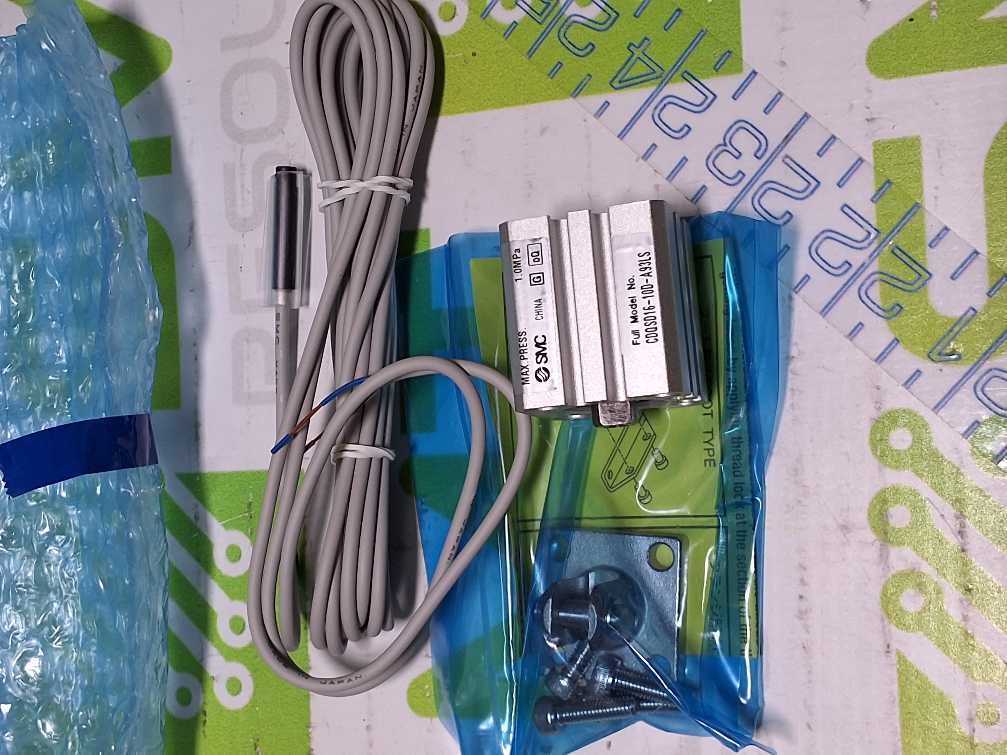 SMC CDQSD16-10D-A93LS AIR CYLINDER - NEW 