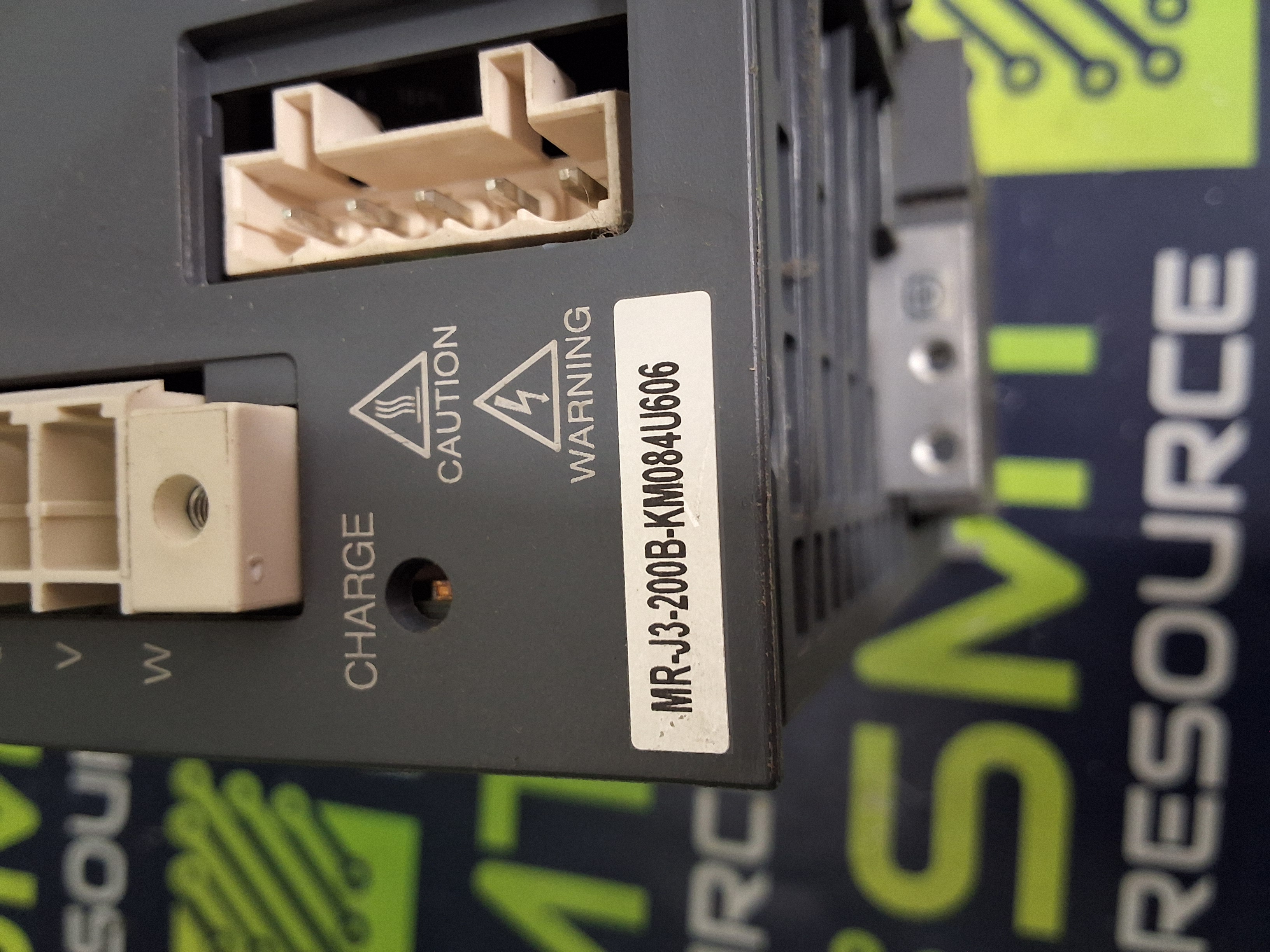 Used MITSUBISHI MR-J3-200B-KM084U606 AC SERVO DRIVE / AMPLIFIER - MELSERVO-J3 SERIES 2kW