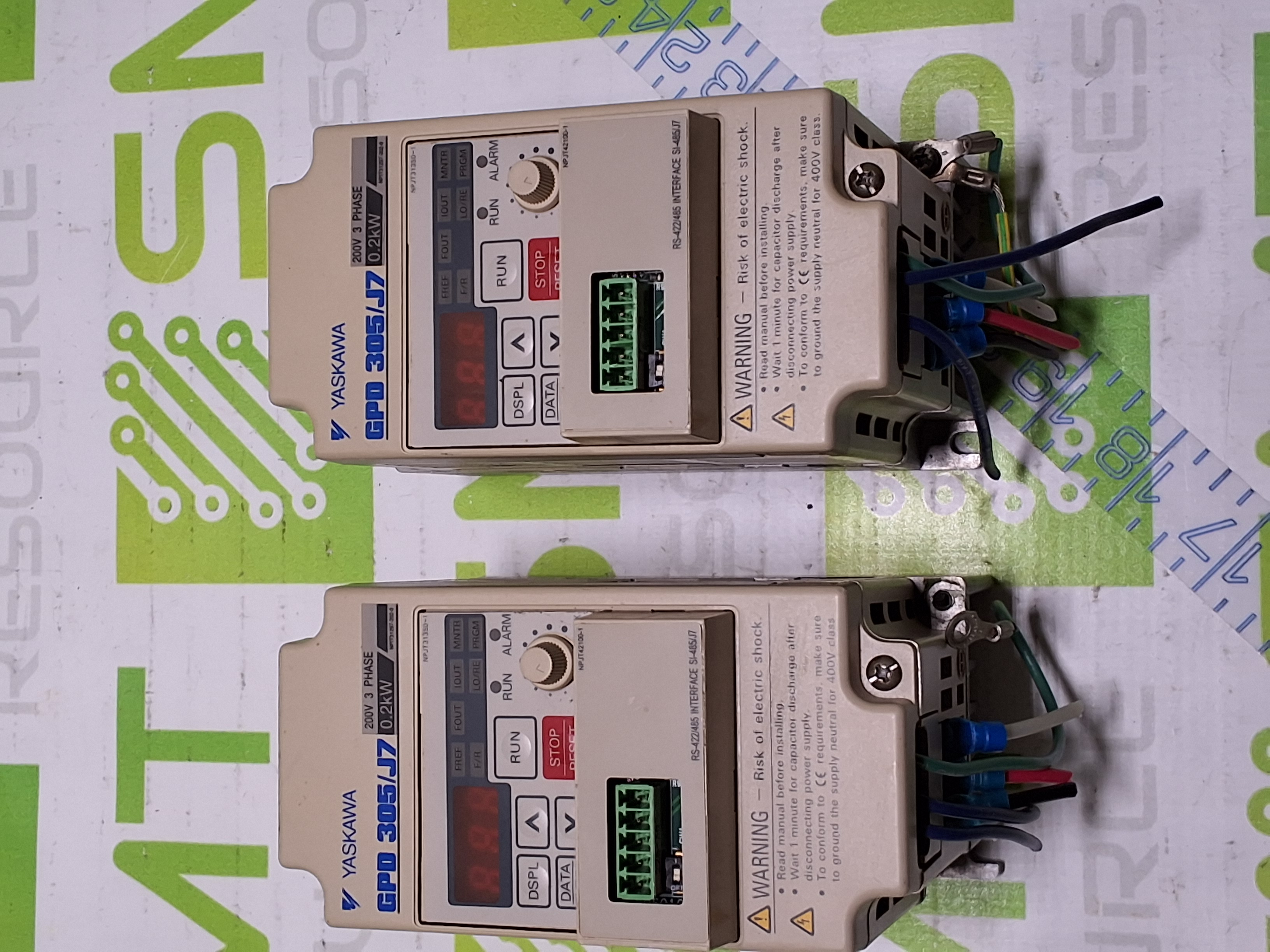 Used YASKAWA GPD 305/J7 200V 0.2kW CIMR-J7AM20P4