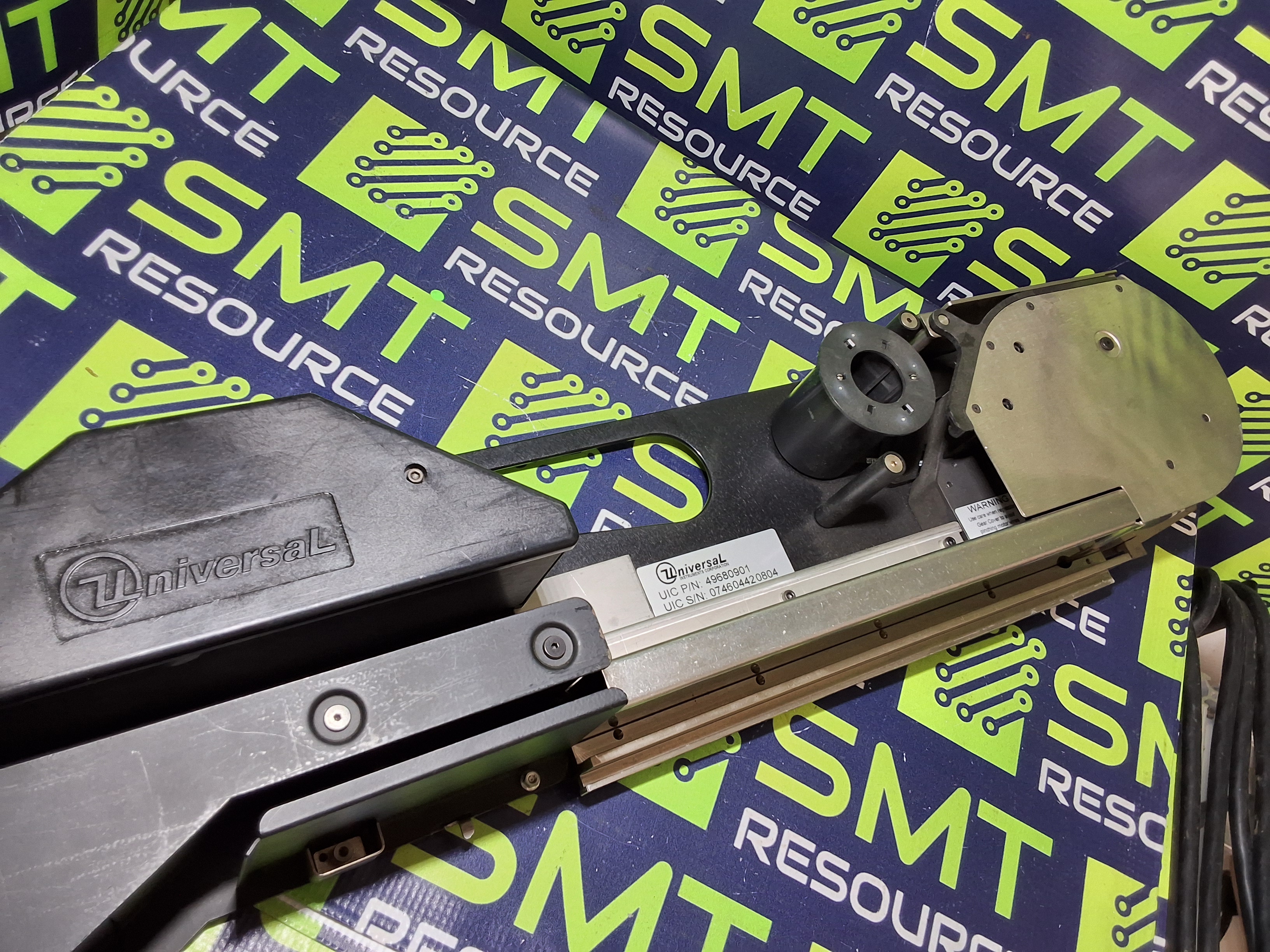 Used UNIVERSAL INSTRUMENTS 49680903 56mm GREEN PRECISION PRO MULTI-PITCH ELECTRONIC TAPE FEEDER