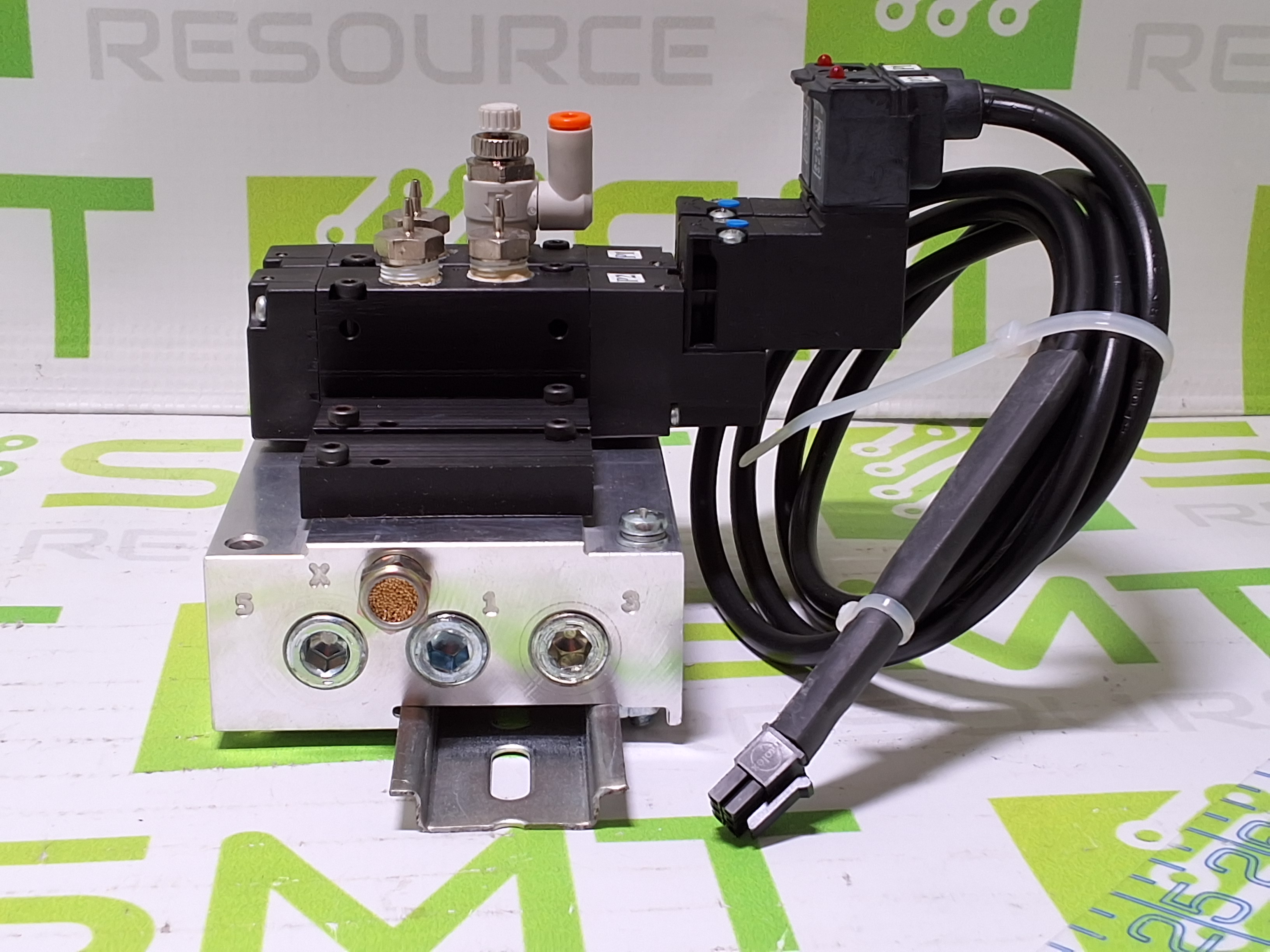 Used PARKER B3E0BB545C SOLENOID AIR CONTROL VALVE