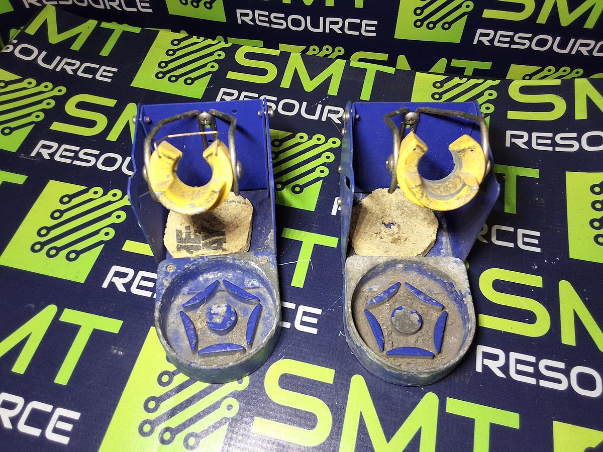 Used HAKKO FH200-01 – HOLDER & HEAT PAD FOR FM-2027 & FM-2030 SOLDERING IRONS 