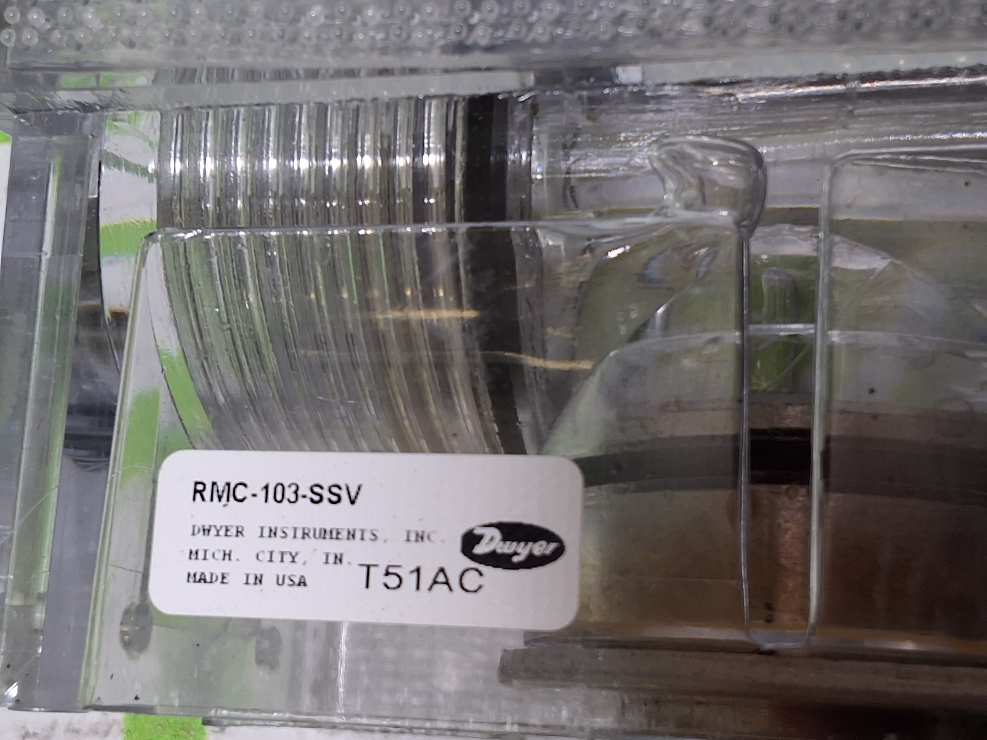 Used DWYER RMC-103-SSV