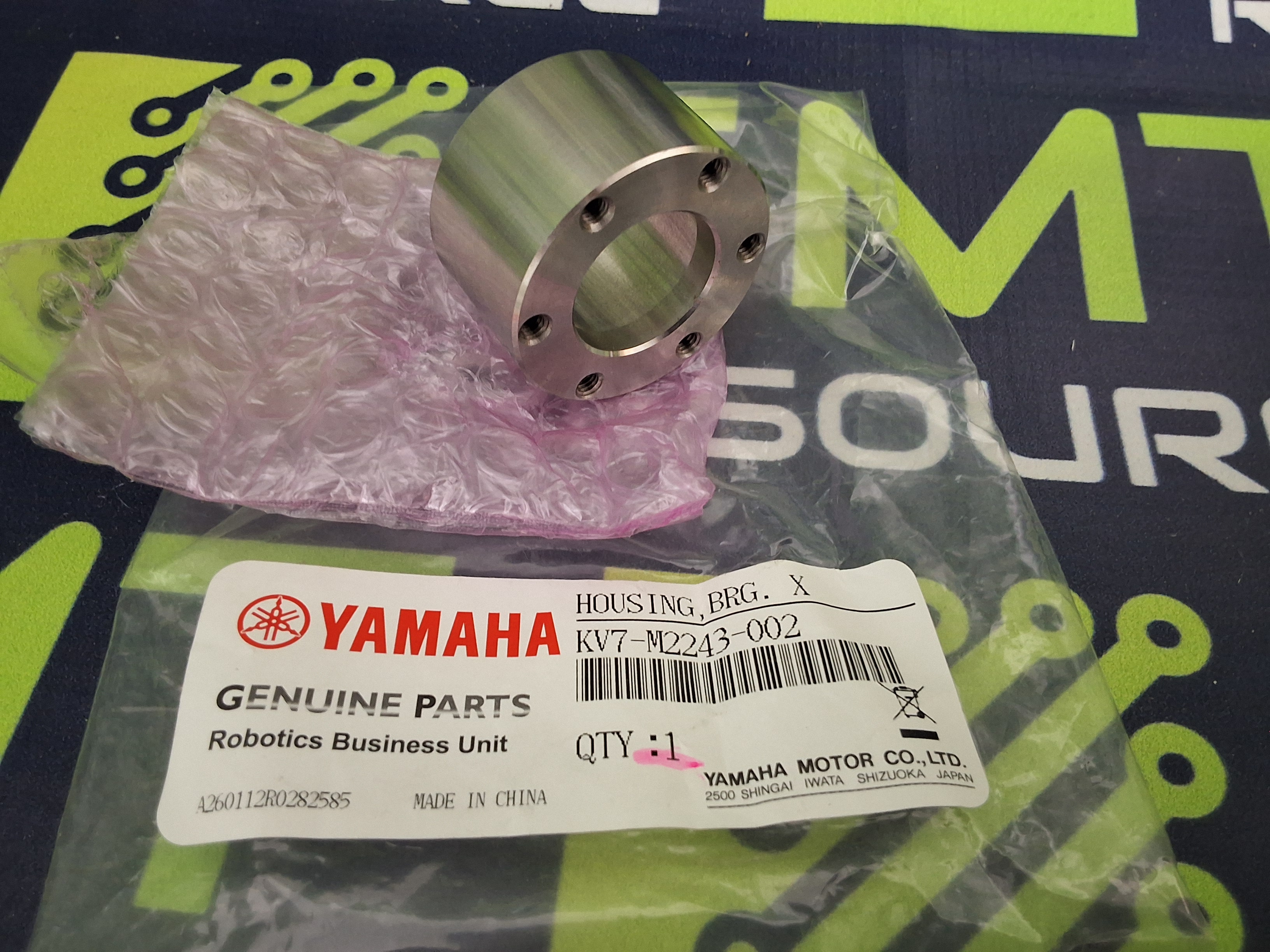 YAMAHA KV7-M2243-002 HOUSING, BEARING X (X-axis bearing housing) - BRAND NEW