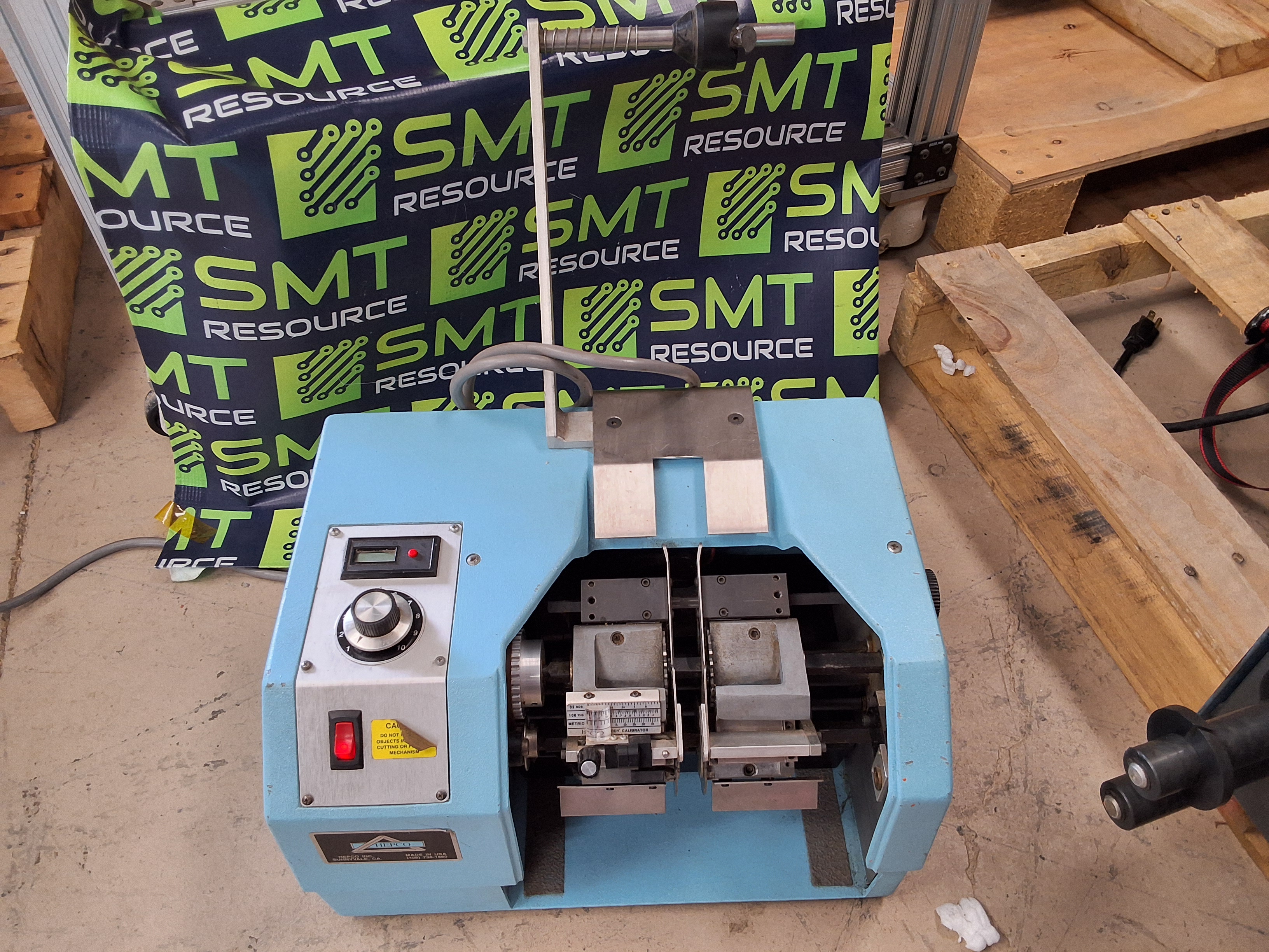 Used adjustable axial lead forming and cutting machine
