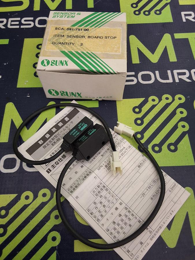 SUNX EX-44 PHOTOELECTRIC SENSOR - LOT OF 2 - BRAND NEW