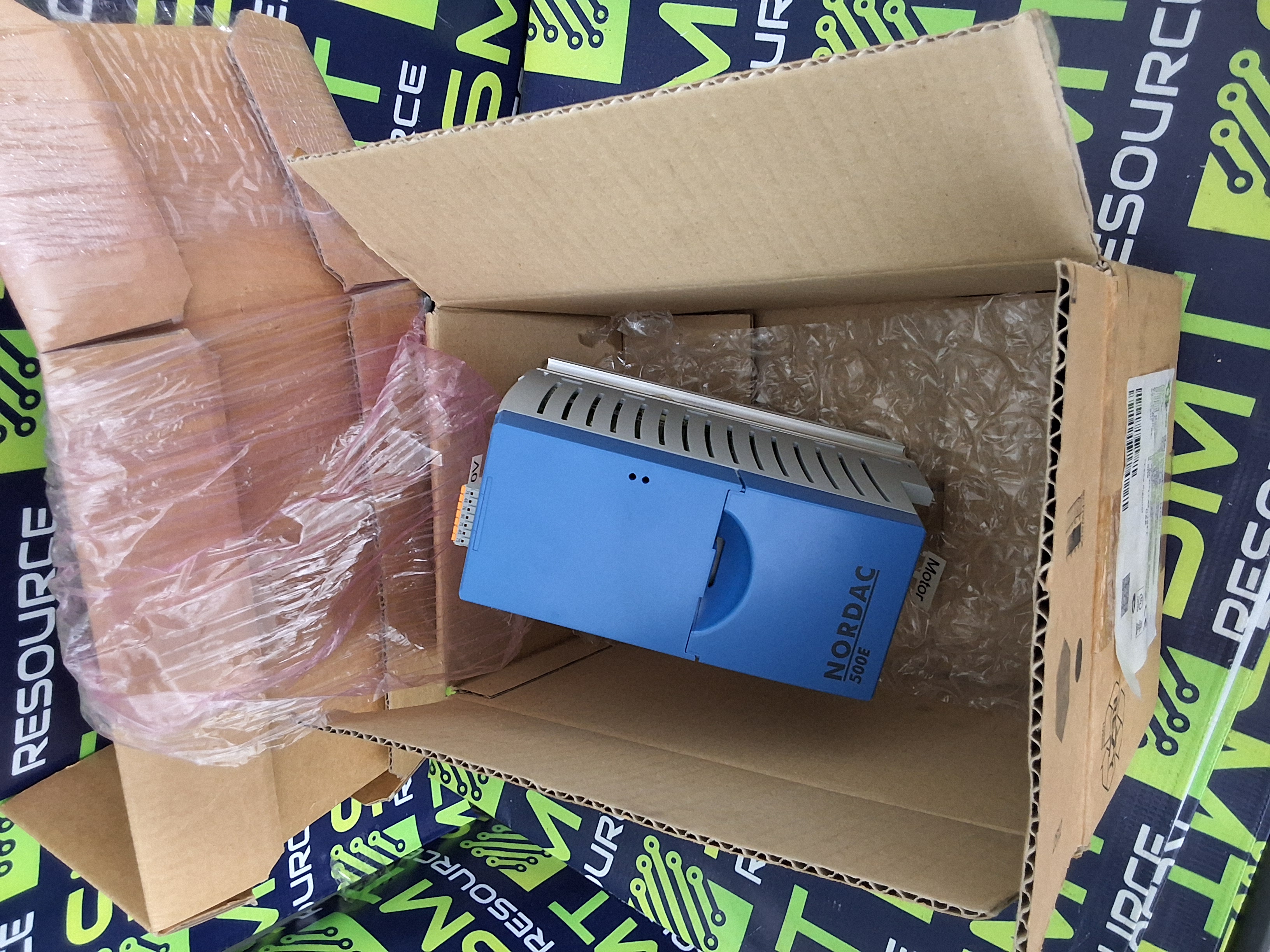 NORDAC SK 500E-750-323-A-ERS FREQUENCY INVERTER - BRAND NEW