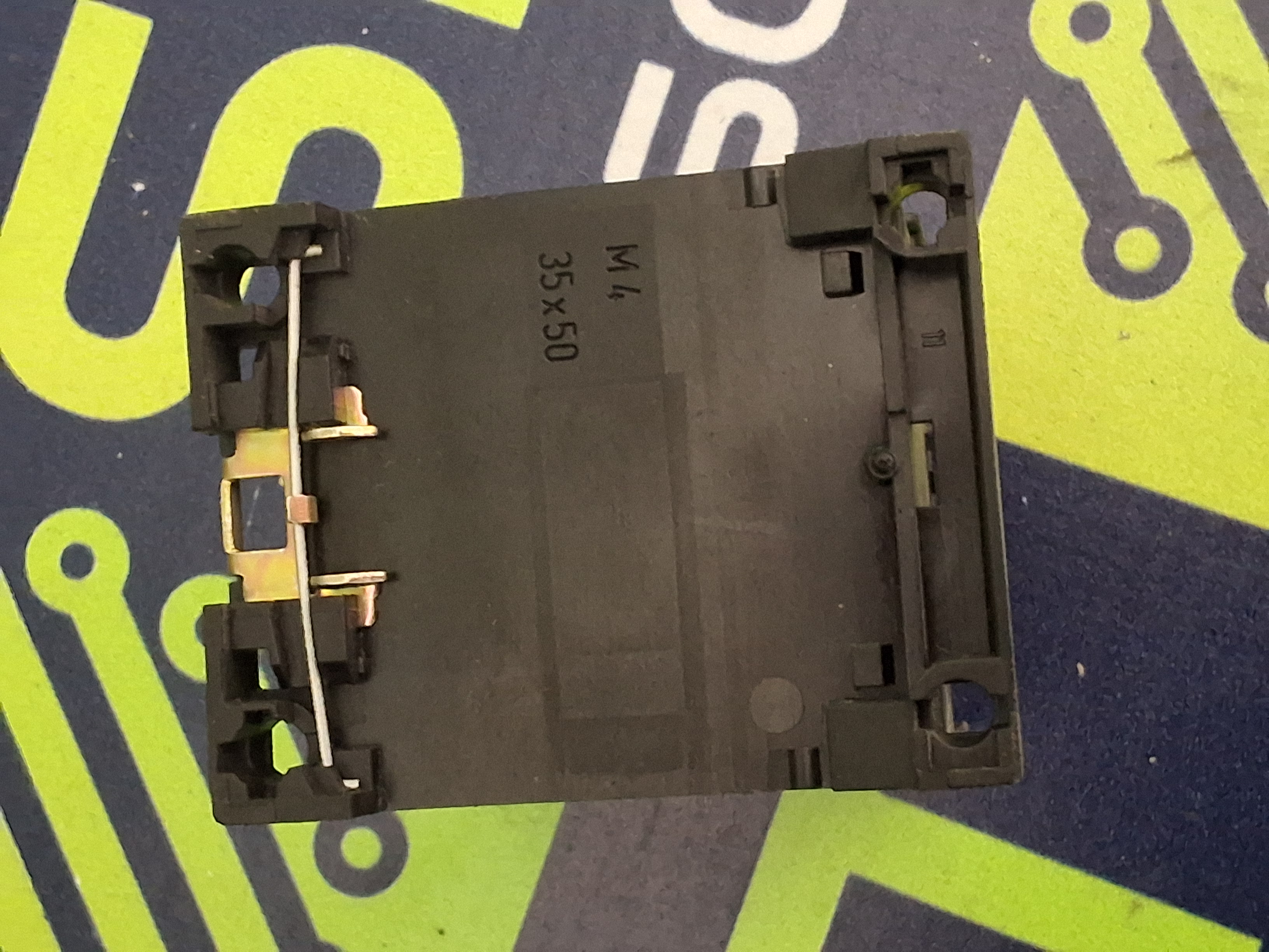 Used MOELLER DIL ER-40-G CONTACTOR RELAY 24VDC