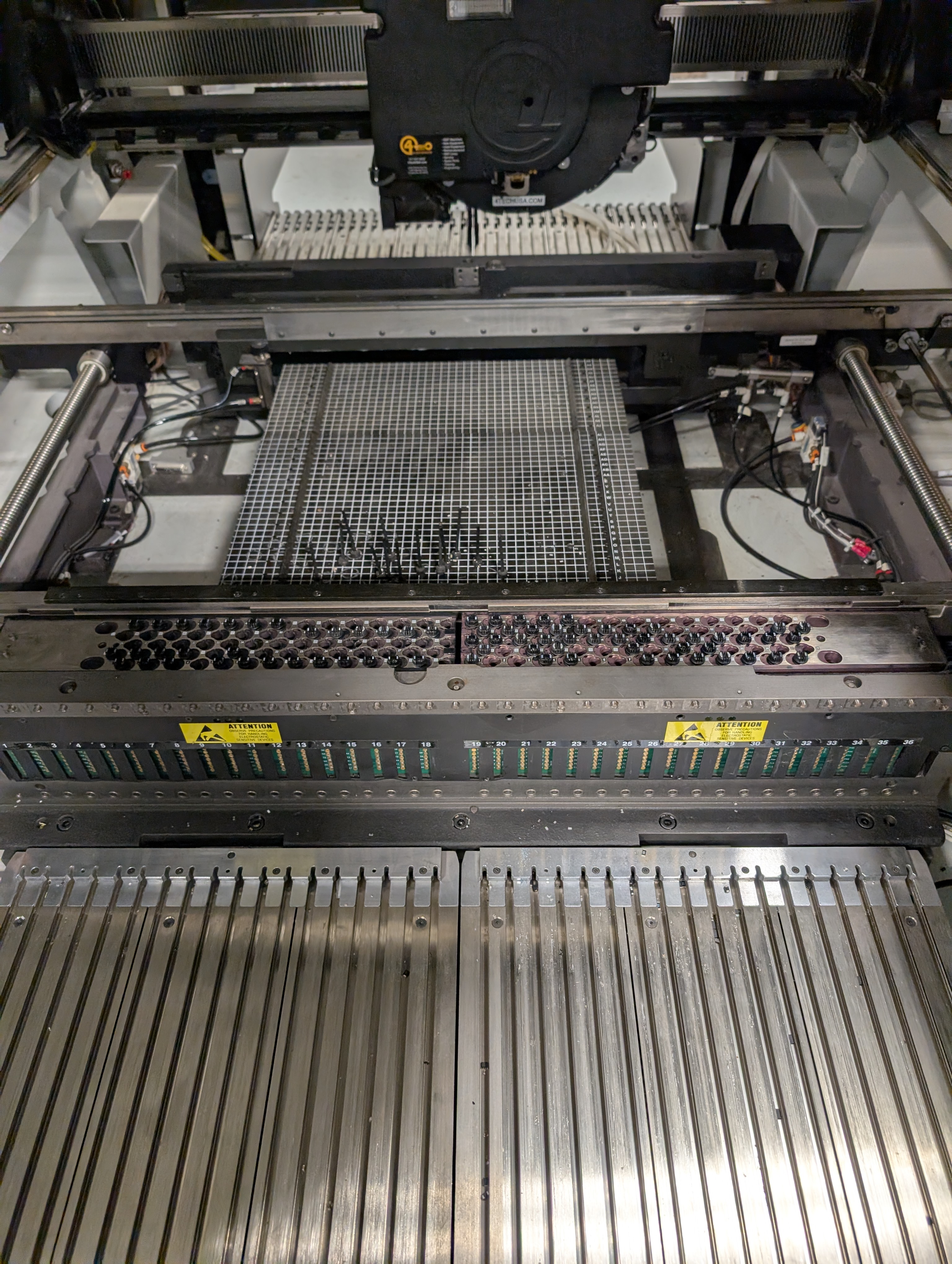 Used UIC GC-30 Pick and Place Machine