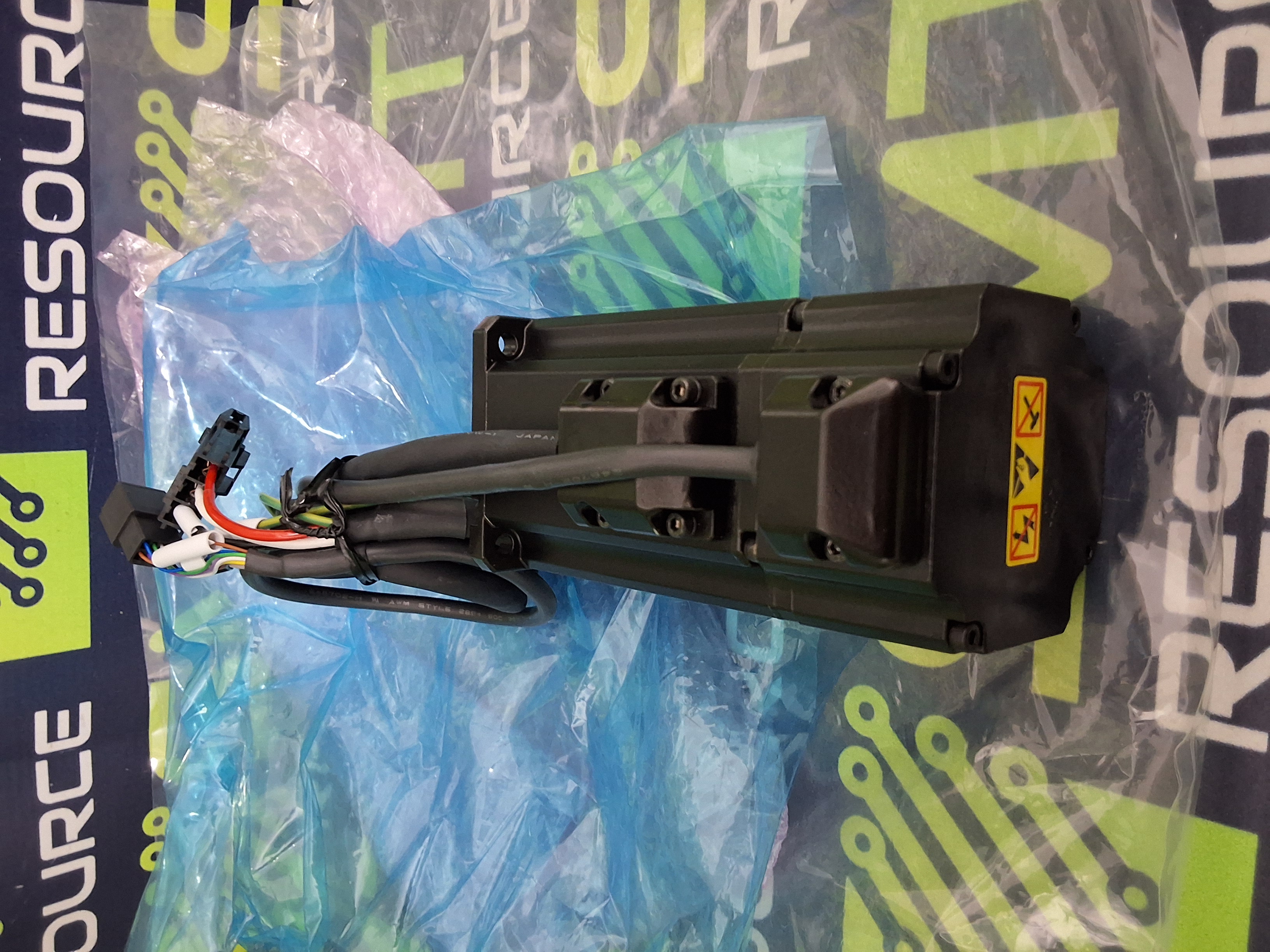 Sanyo Denki Q2AA05020DXS5U AC Servo Motor (Model: Q2AA05020DXS5U