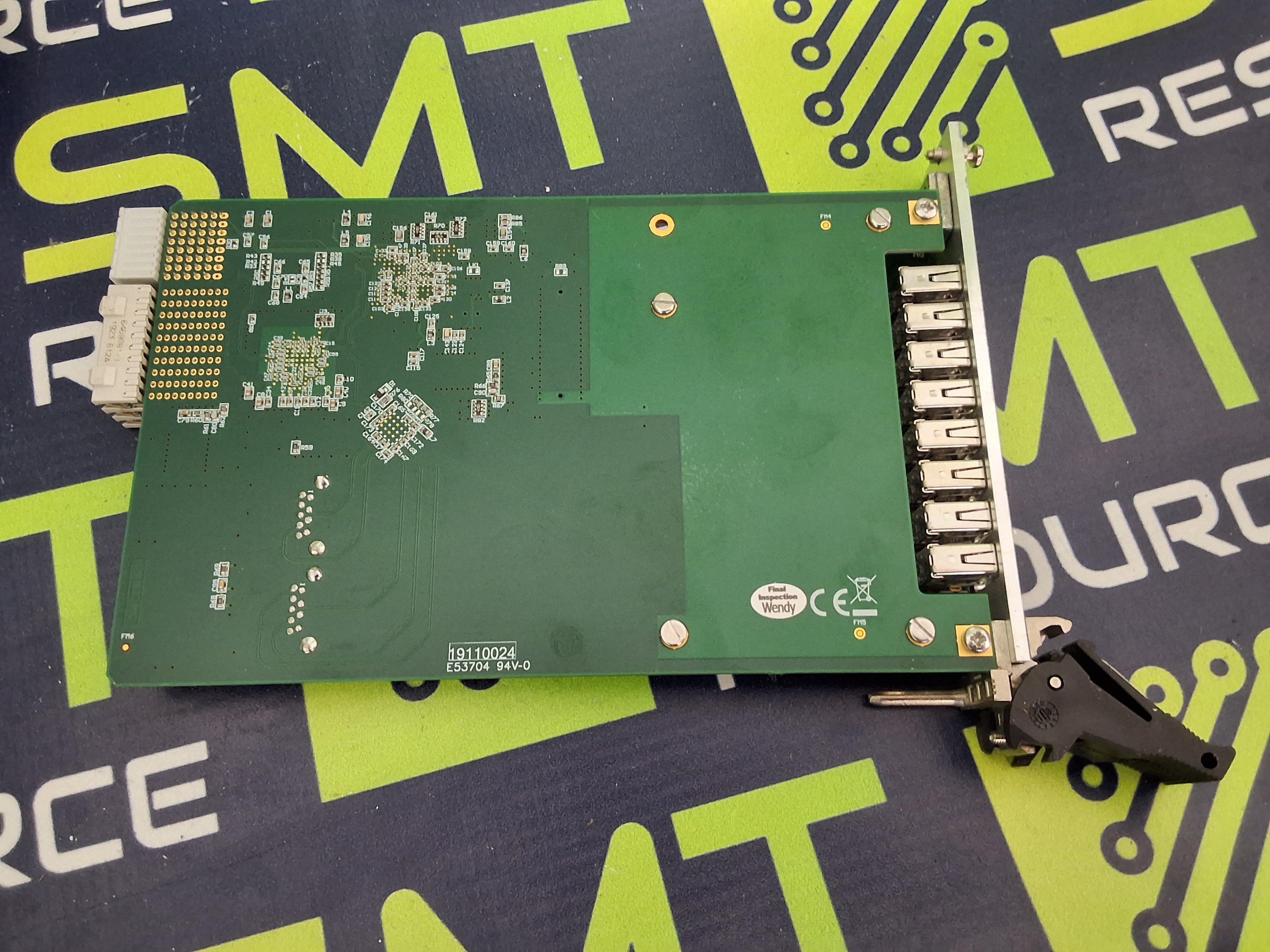 Used PICKERING 40-738-001 PROGRAMMABLE 8-PORT USB 2.0 PXI MODULE