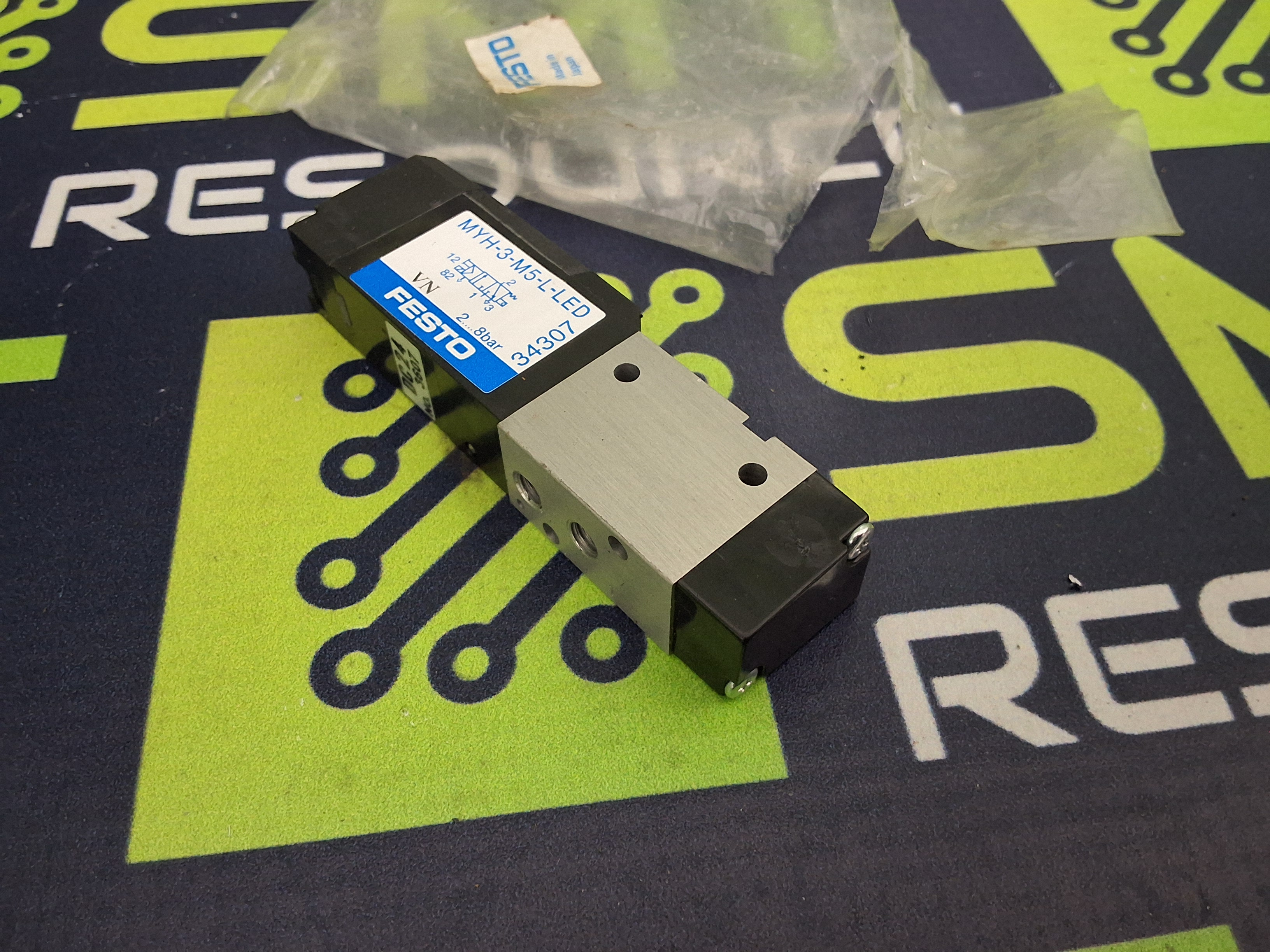 FESTO MYH-3-M5-L-LED PNEUMATIC SOLENOID VALVE - BRAND NEW