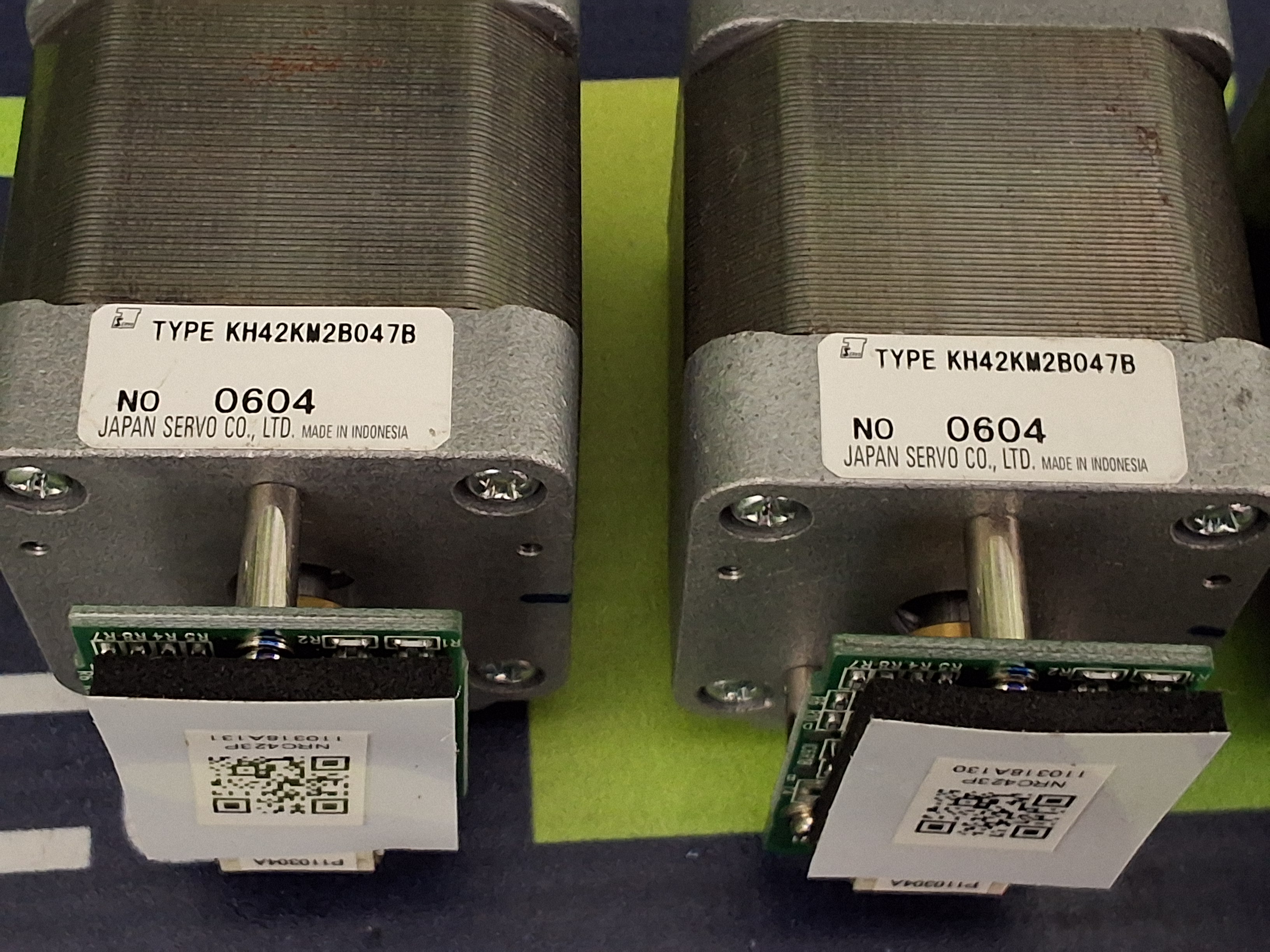 Used JAPAN SERVO CO. KH42KM2B047B 2-PHASE STEPPER MOTOR NO 0604 WITH GEARHEAD