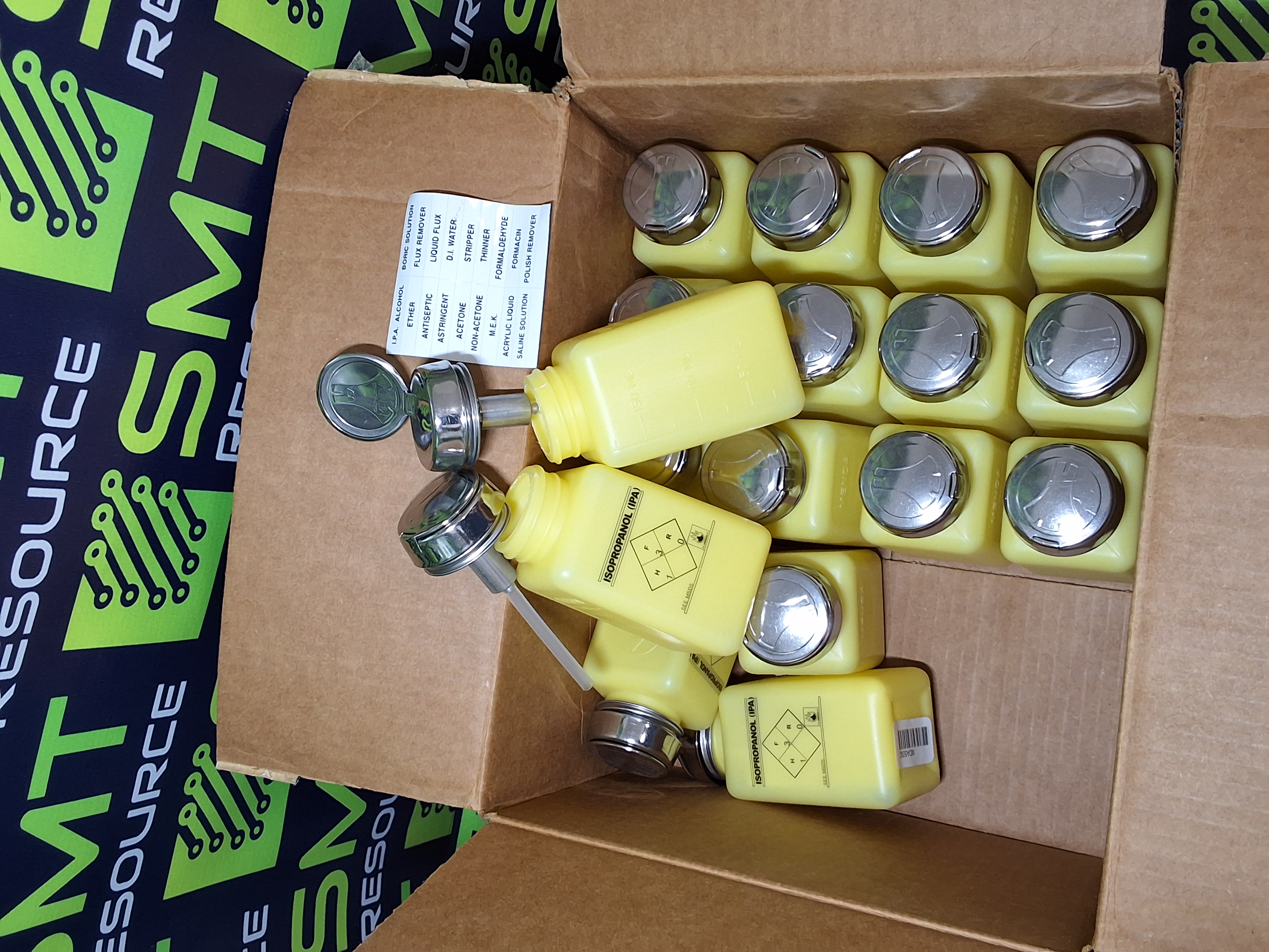 MENDA YELLOW 6oz ONE-TOUCH LIQUID DISPENSER PUMP - LOT OF 17 - BRAND NEW