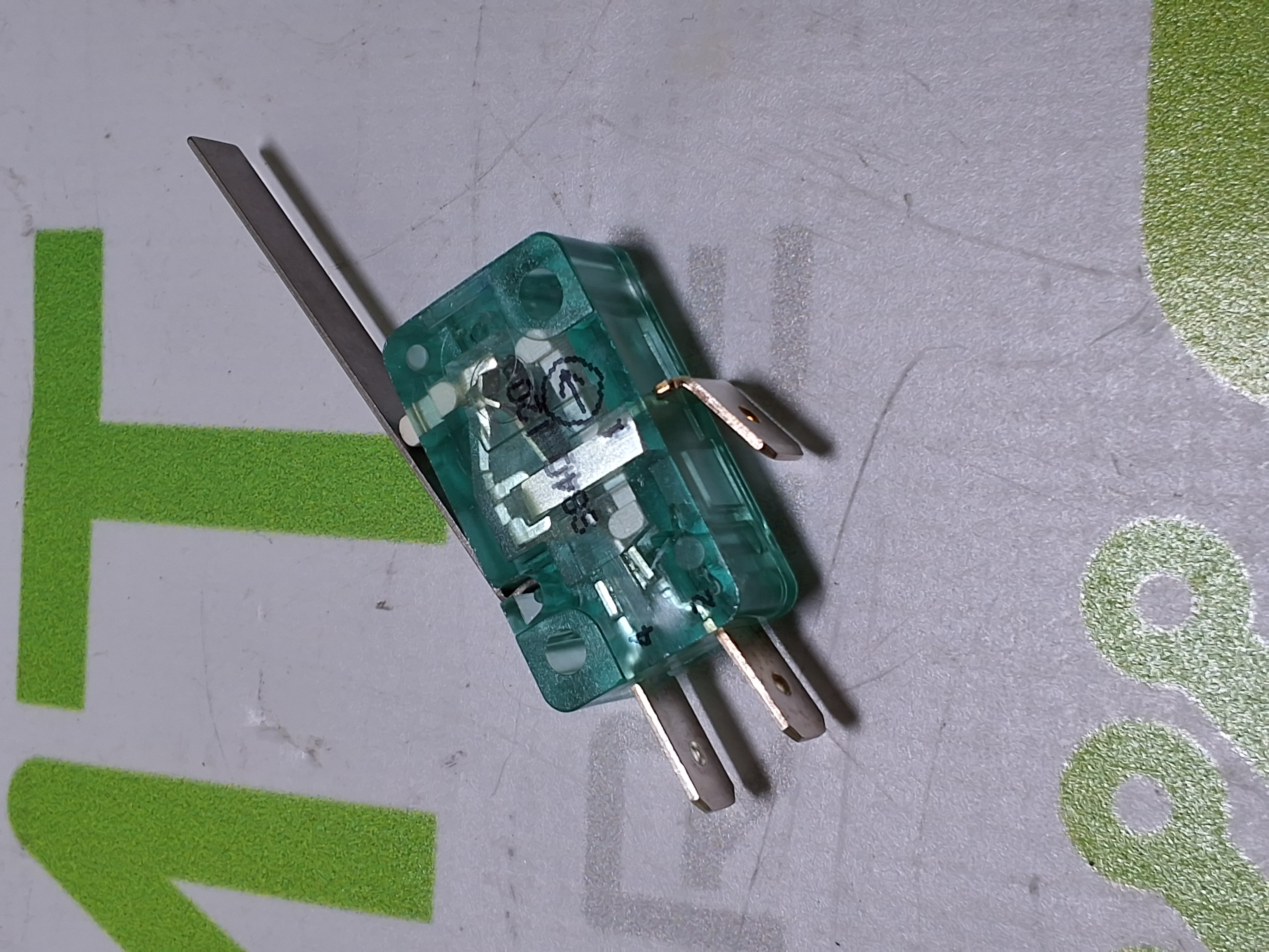 UNIVERSAL INSTRUMENTS SCHALTBAU 158071 HEAD LIFT SWITCH - NEW