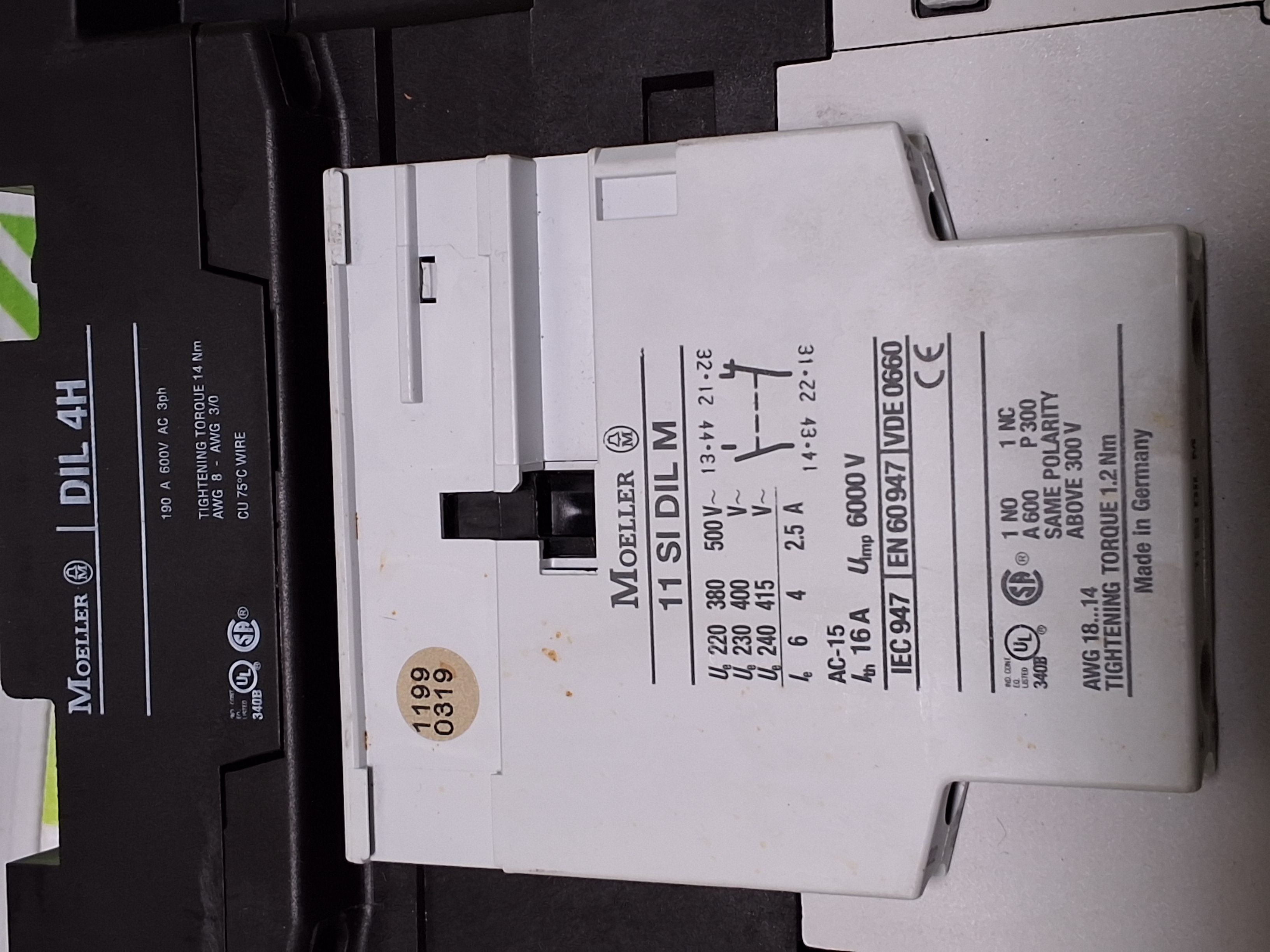 Used MOELLER DIL 4H CONTACTOR