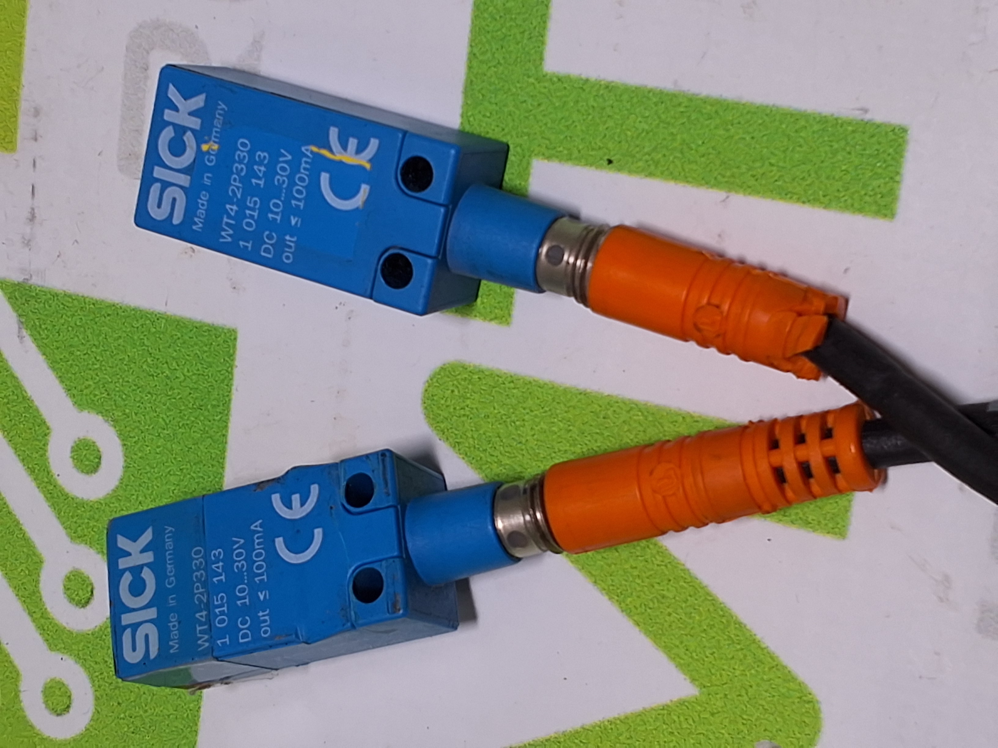 Used SICK WT4-2P330 PHOTOELECTRIC PROXIMITY SENSOR