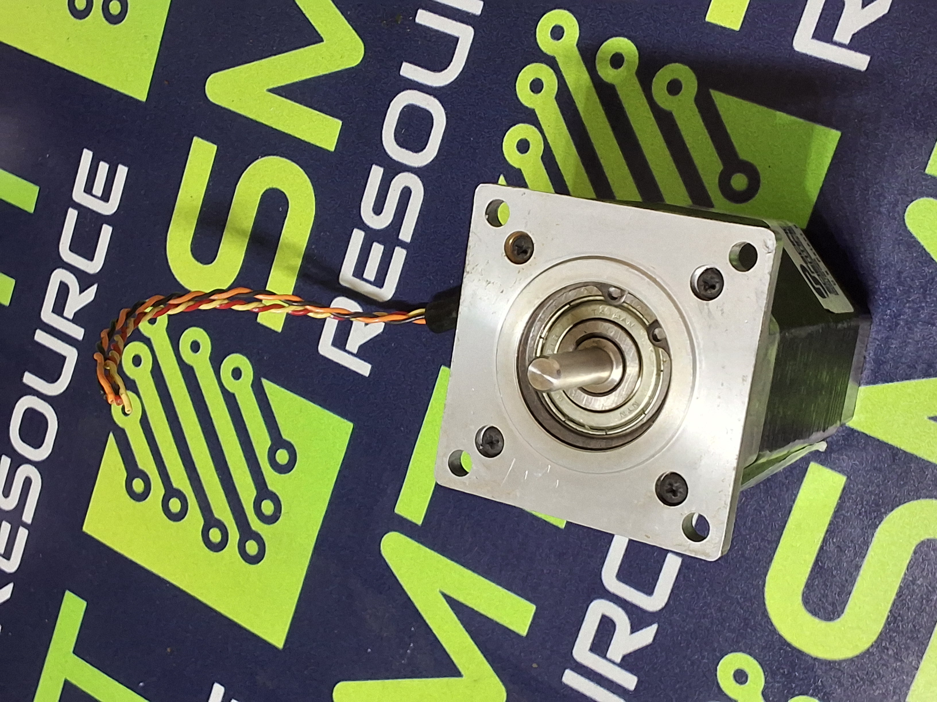 Used POWERMAX II M22NSHS-LNN-NS-02 STEP MOTOR