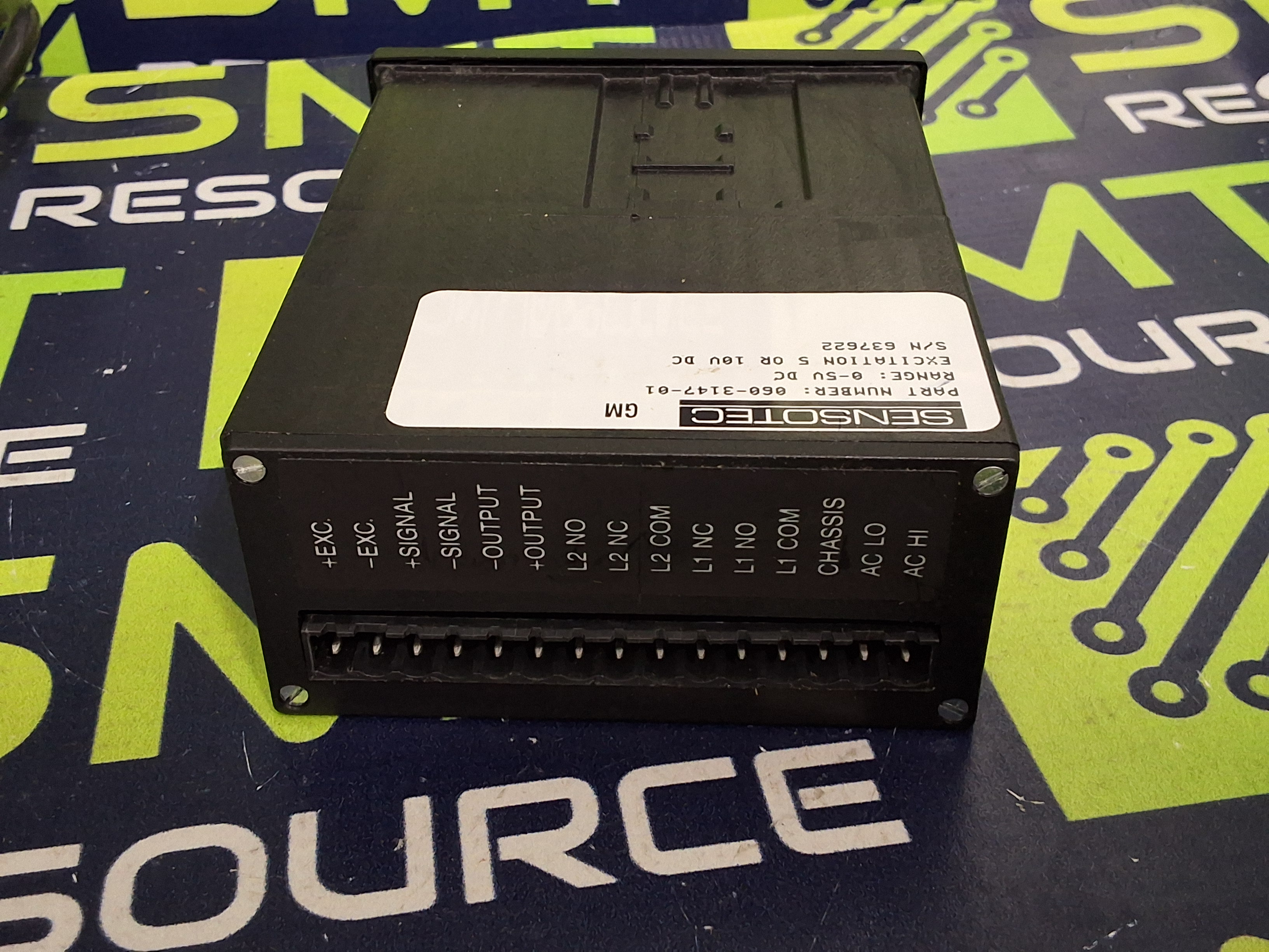 Used SENSOTEC 060-3147-01 PANEL METER / SENSOR CONTROLLER 0-5VDC