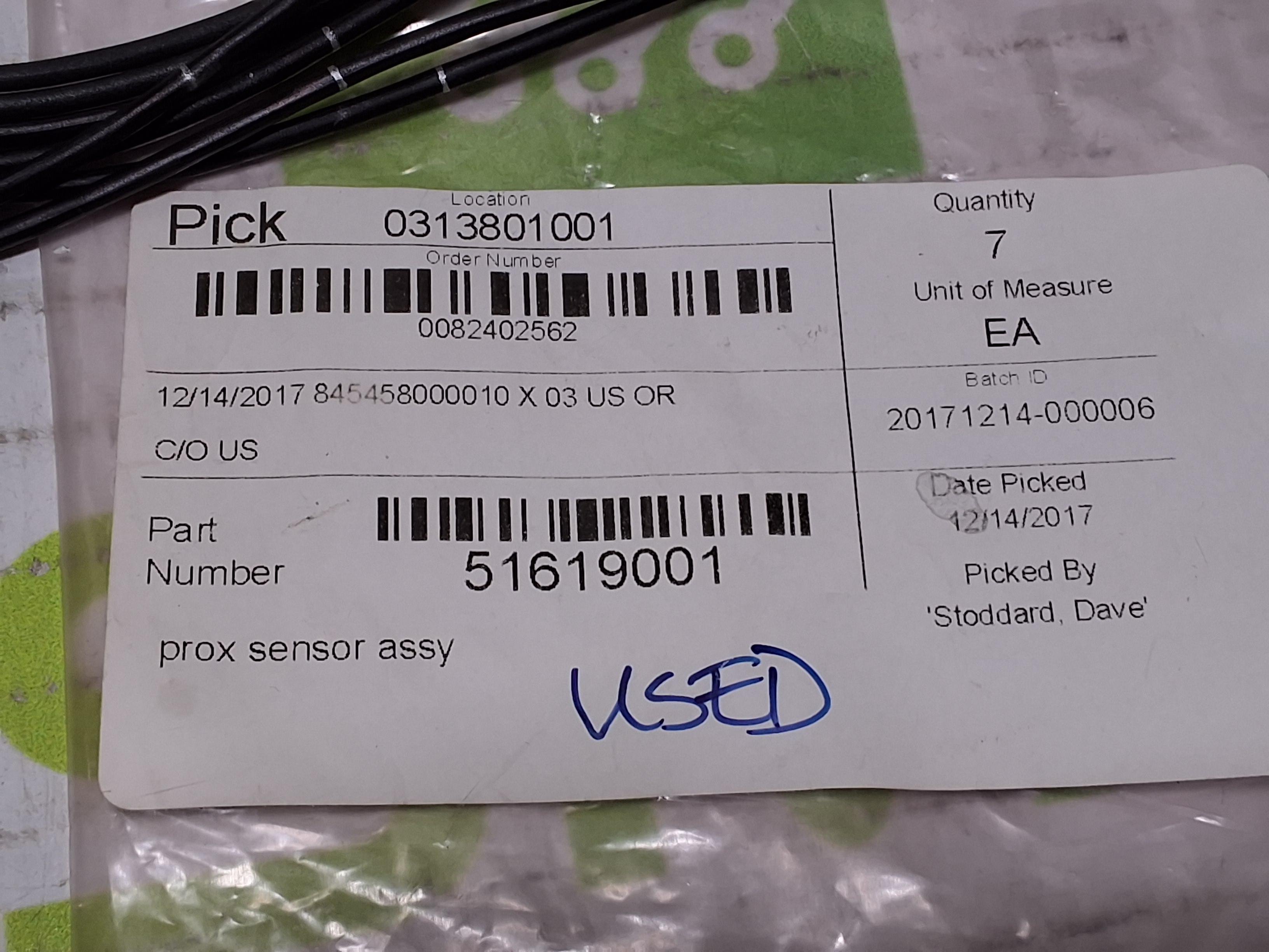 Used UNIVERSAL INSTRUMENTS PROXIMITY SENSOR 51619001/B 