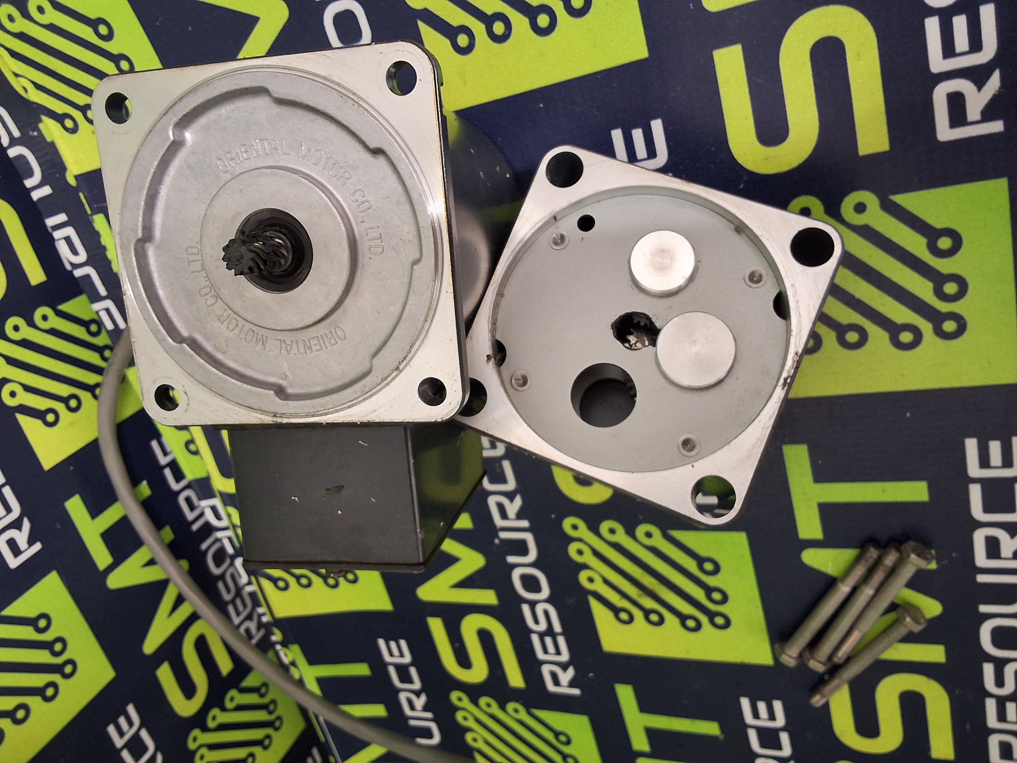 Used ORIENTAL MOTOR 5IK40GN-SH INDUCTION MOTOR WITH 5GN15KA GEAR HEAD