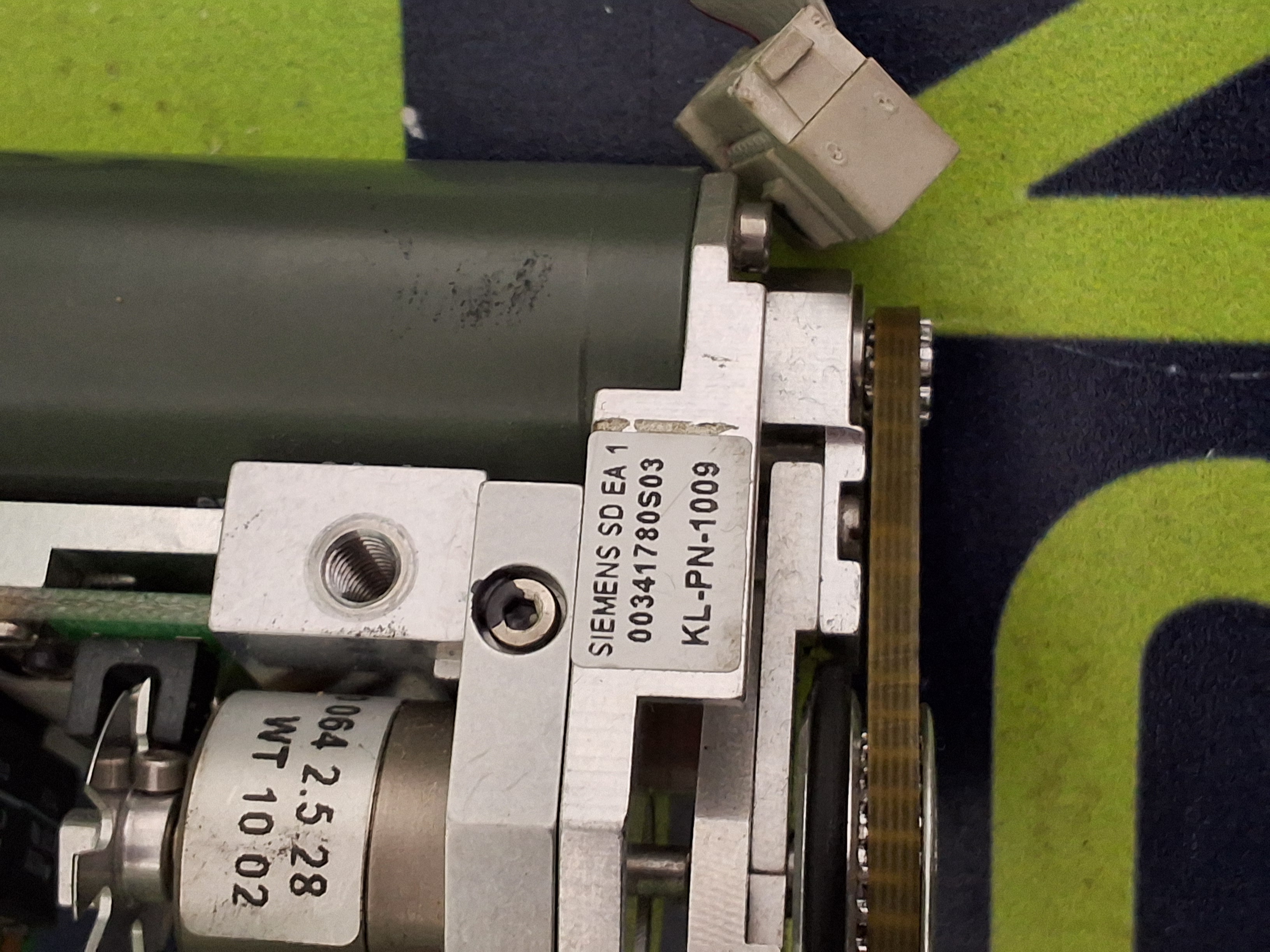 Used SIEMENS 00341780S03 TURNING SYSTEM MOTOR KL-PN-1009