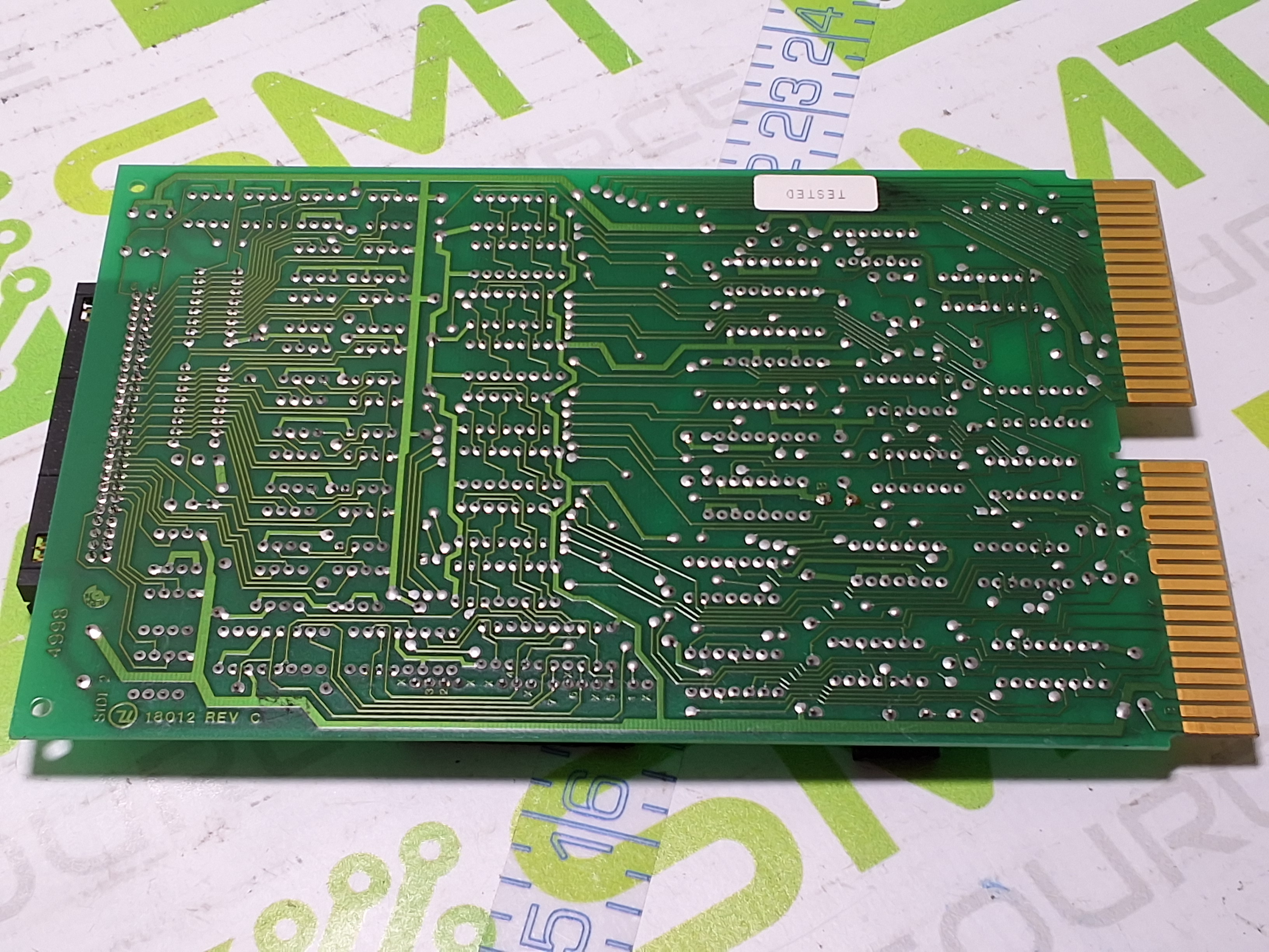 Used UNIVERSAL 18012 REV C CONTROL BOARD